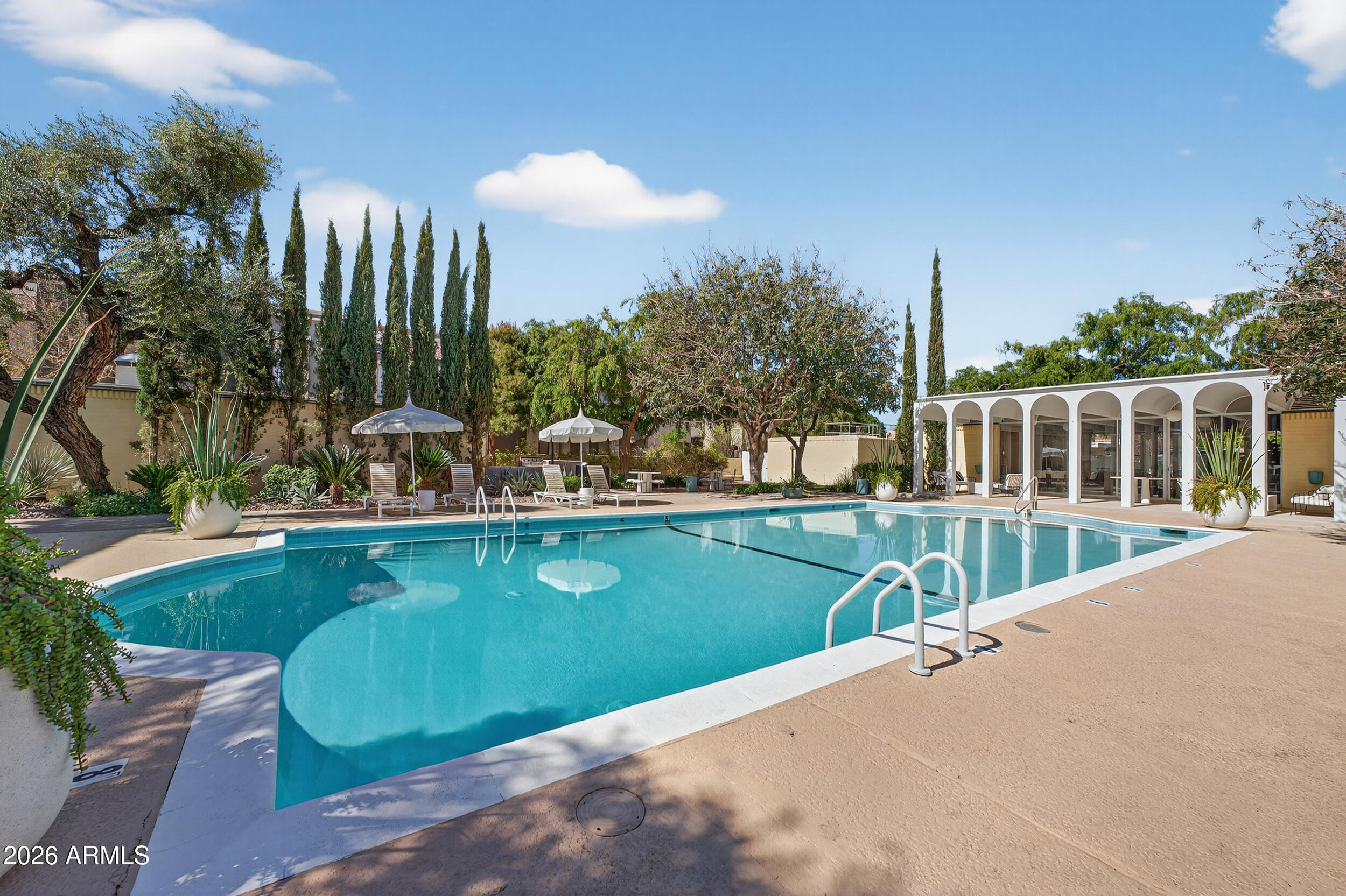 6502 N CENTRAL Avenue B303