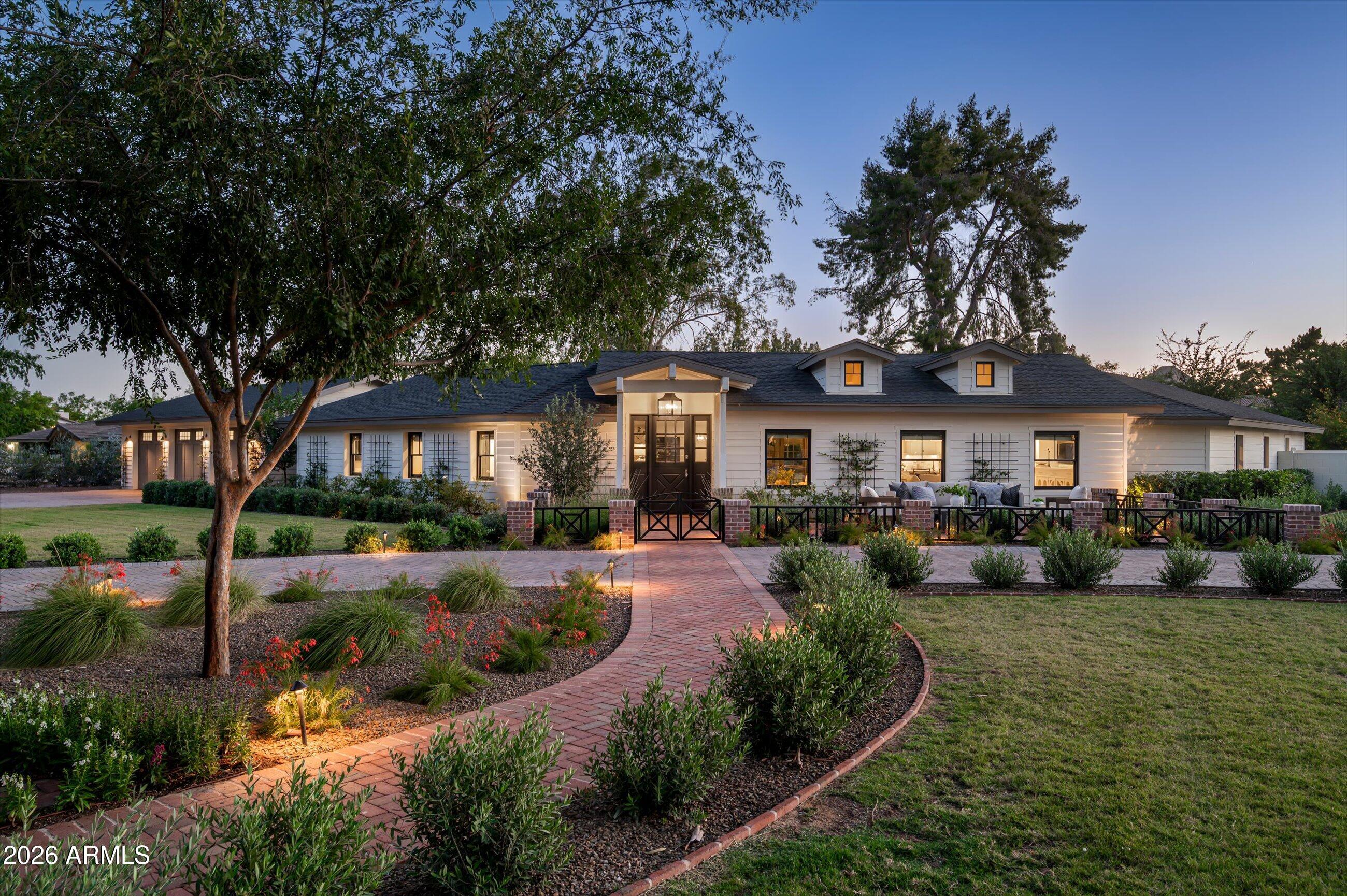 8202 N 74TH Place