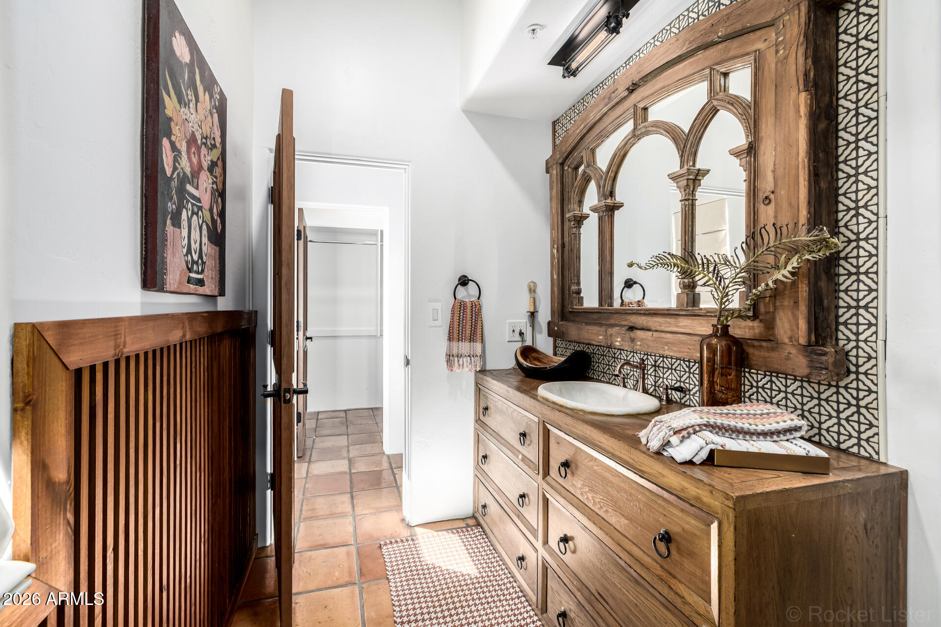 10801 E HAPPY VALLEY Road 24