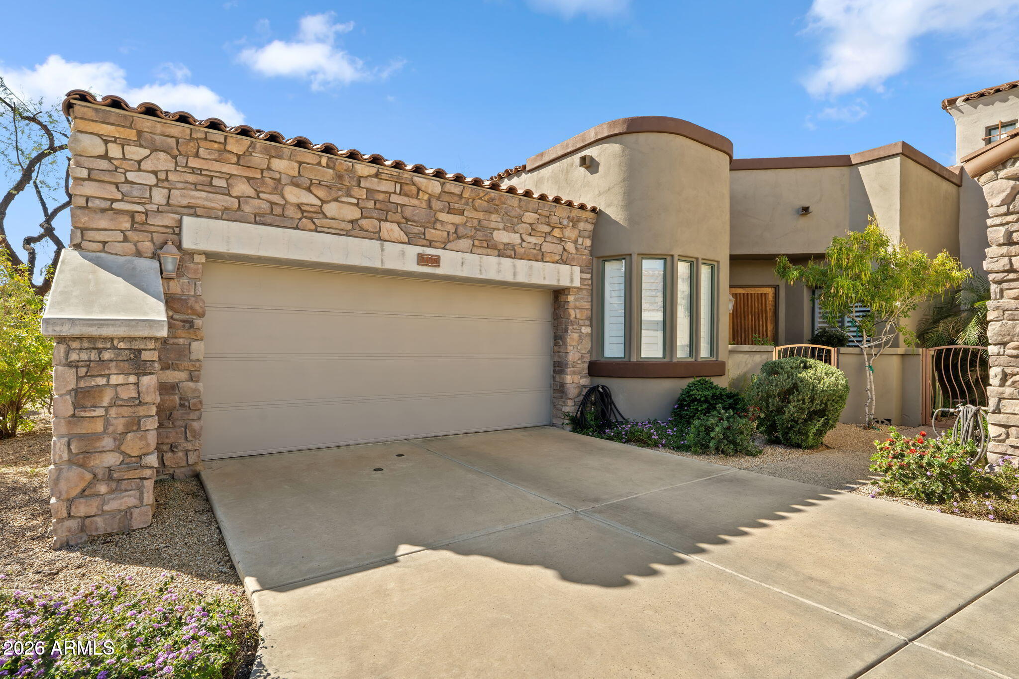19550 N GRAYHAWK Drive 1108