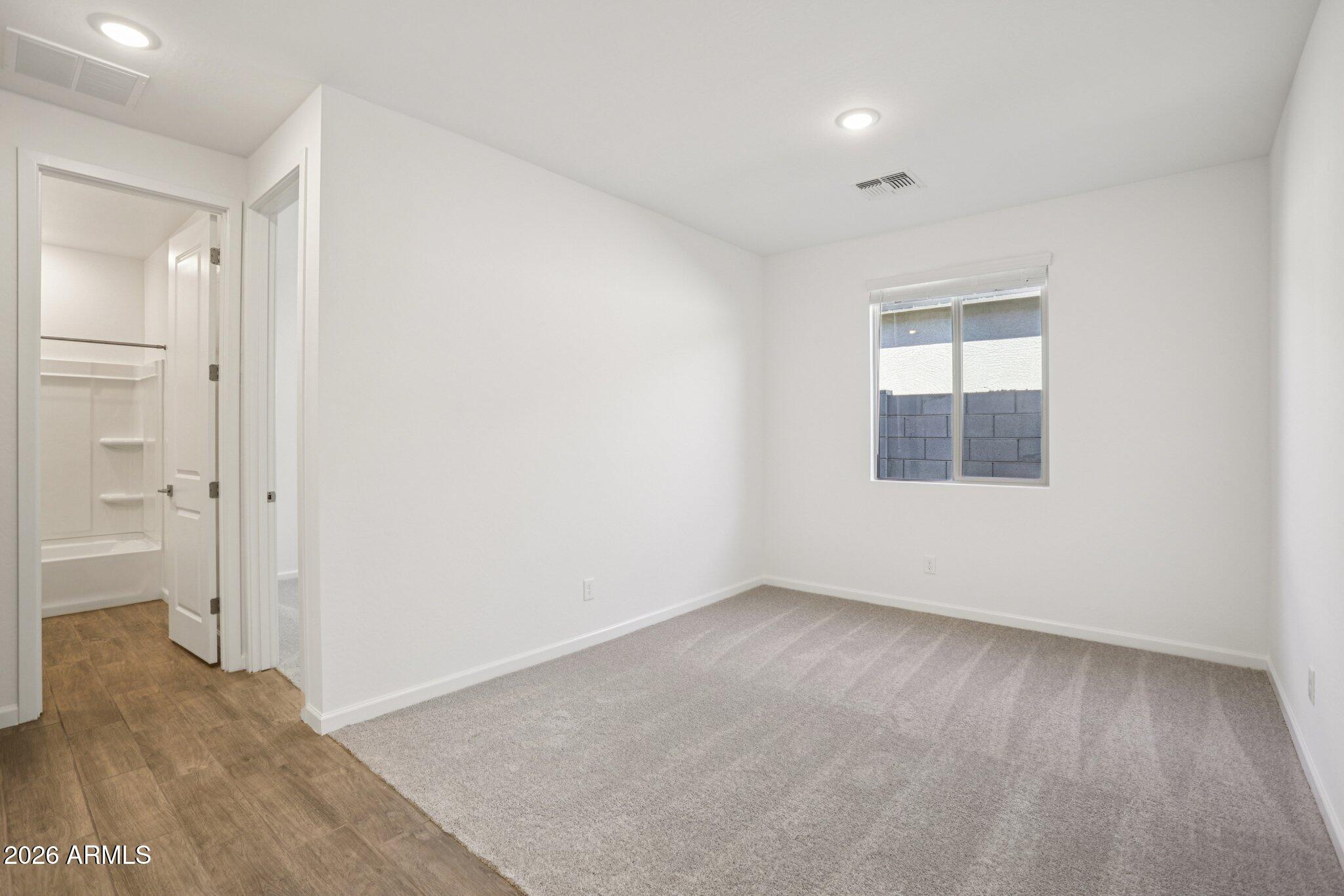 32094 N BUCKAROO Road