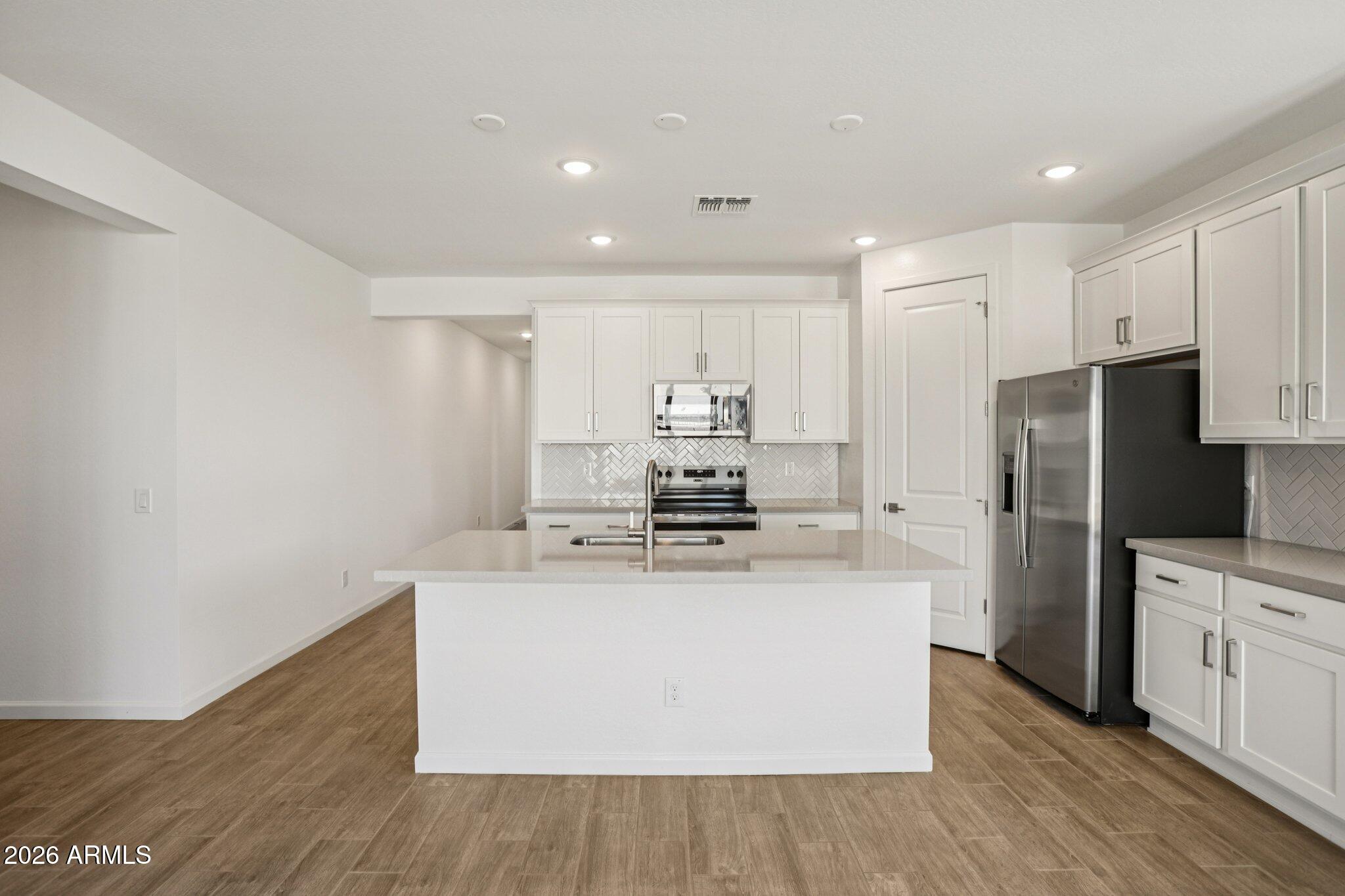 32094 N BUCKAROO Road