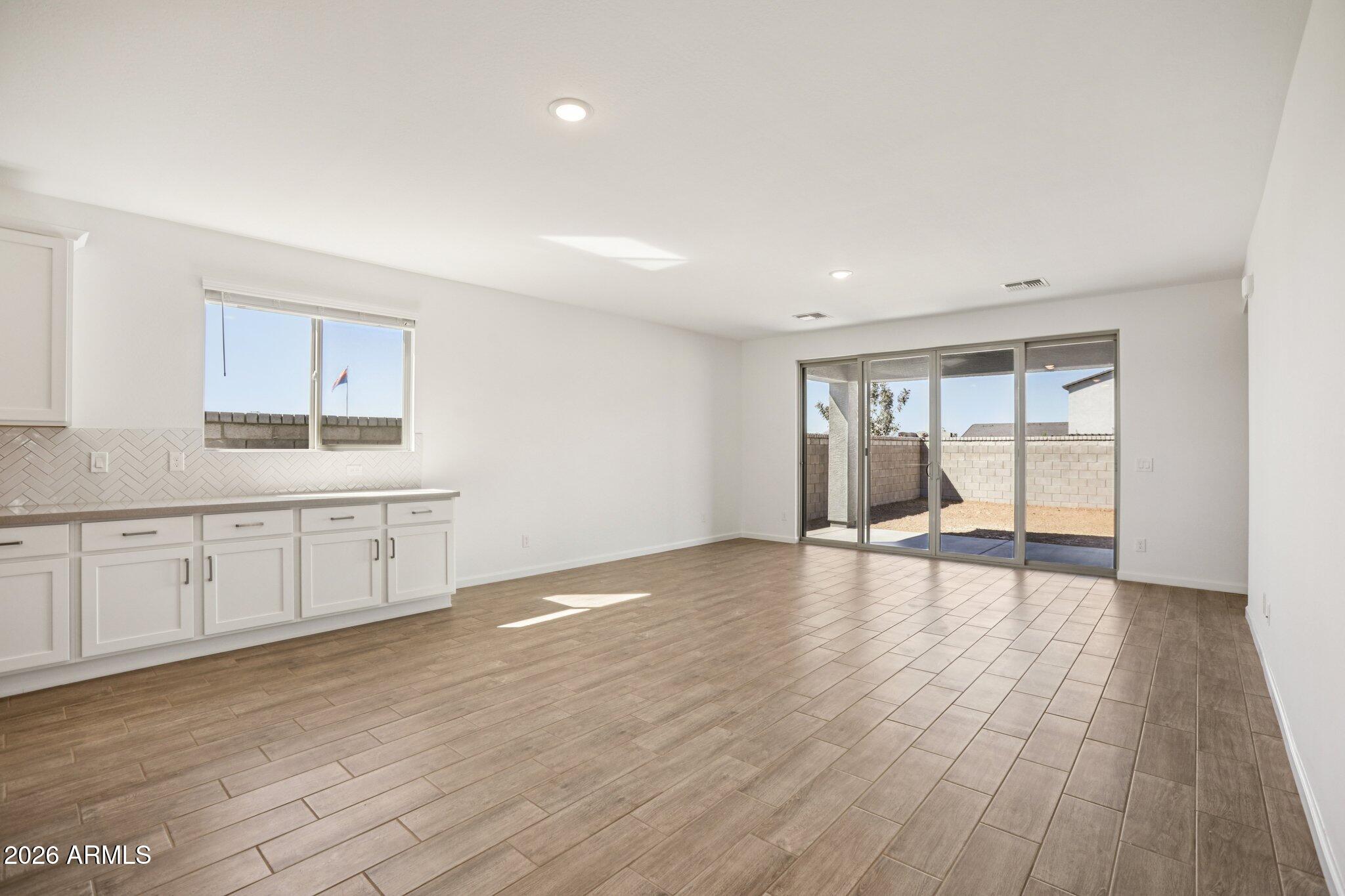 32094 N BUCKAROO Road