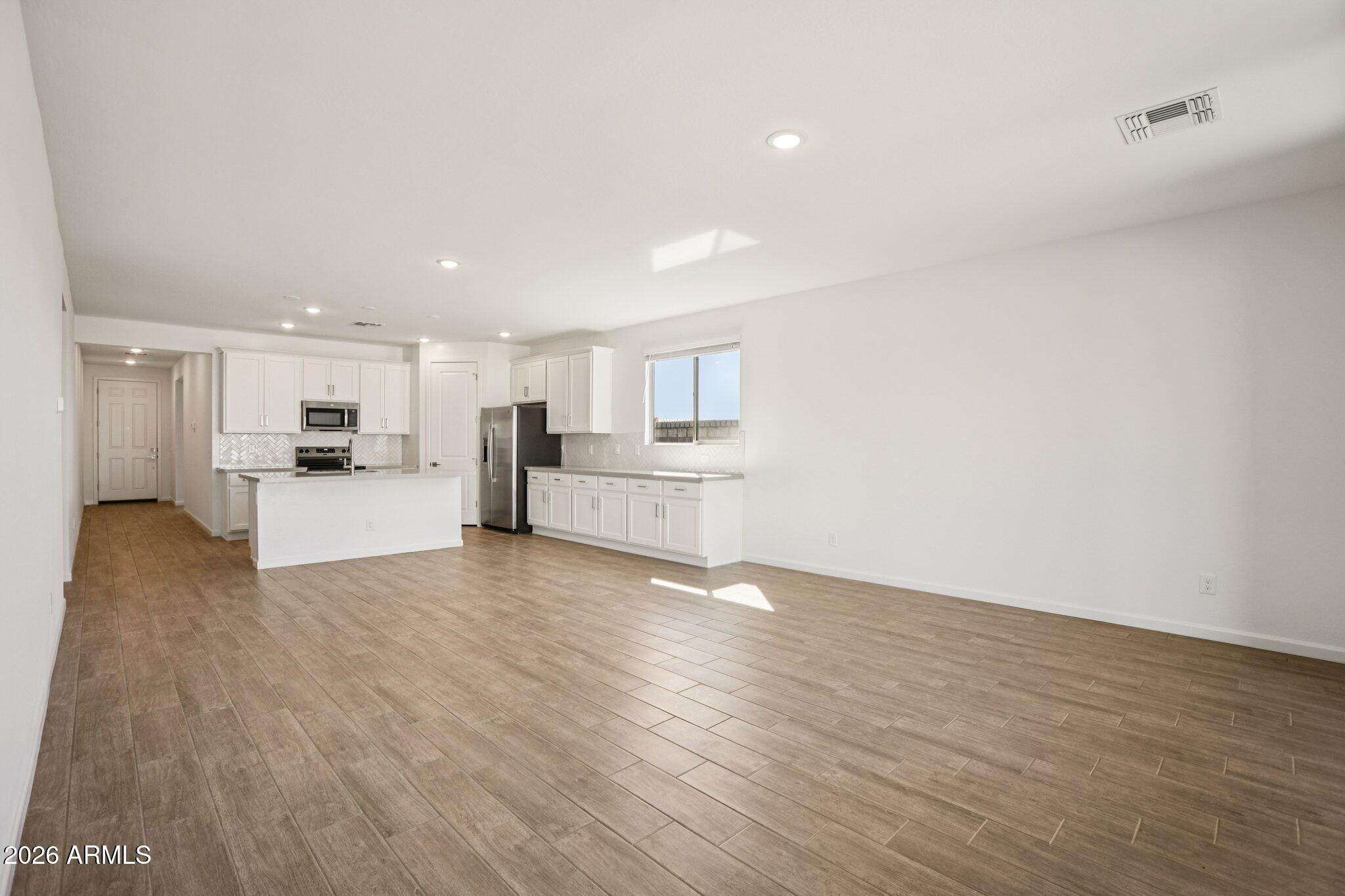 32094 N BUCKAROO Road