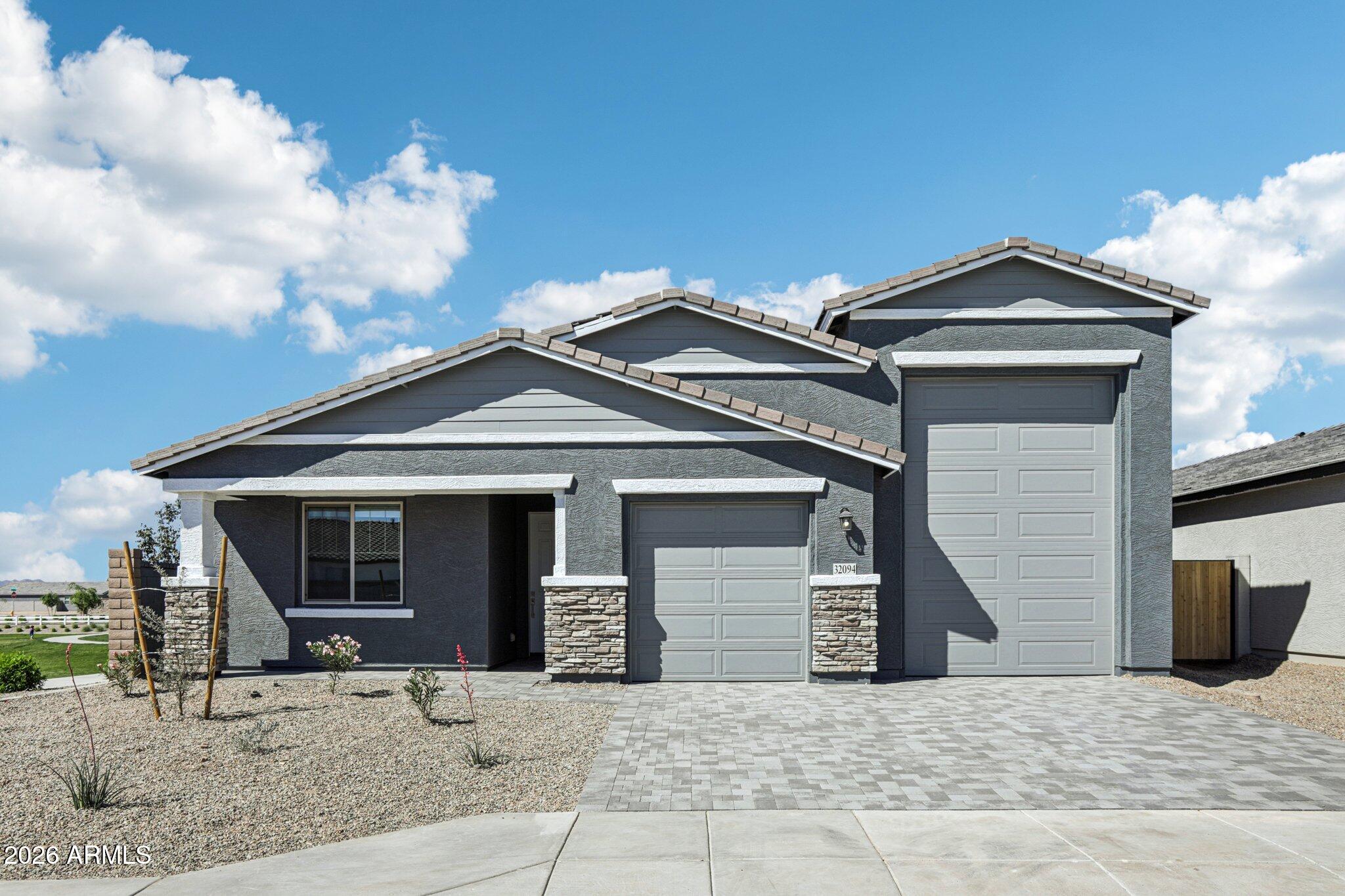 32094 N BUCKAROO Road