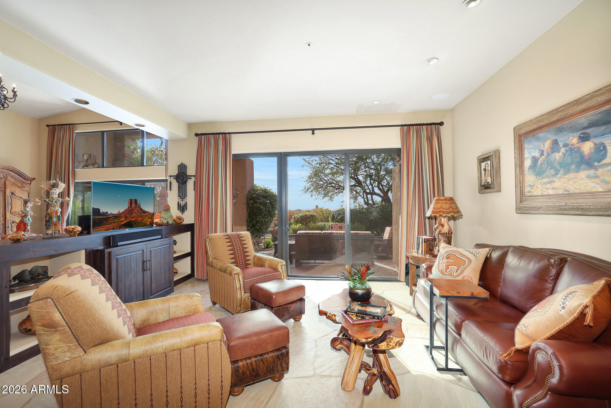 11023 E DE LA O Road