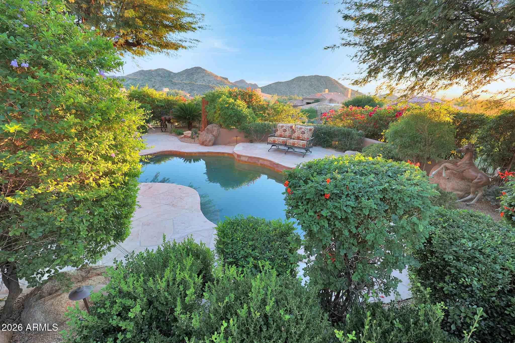 11023 E DE LA O Road