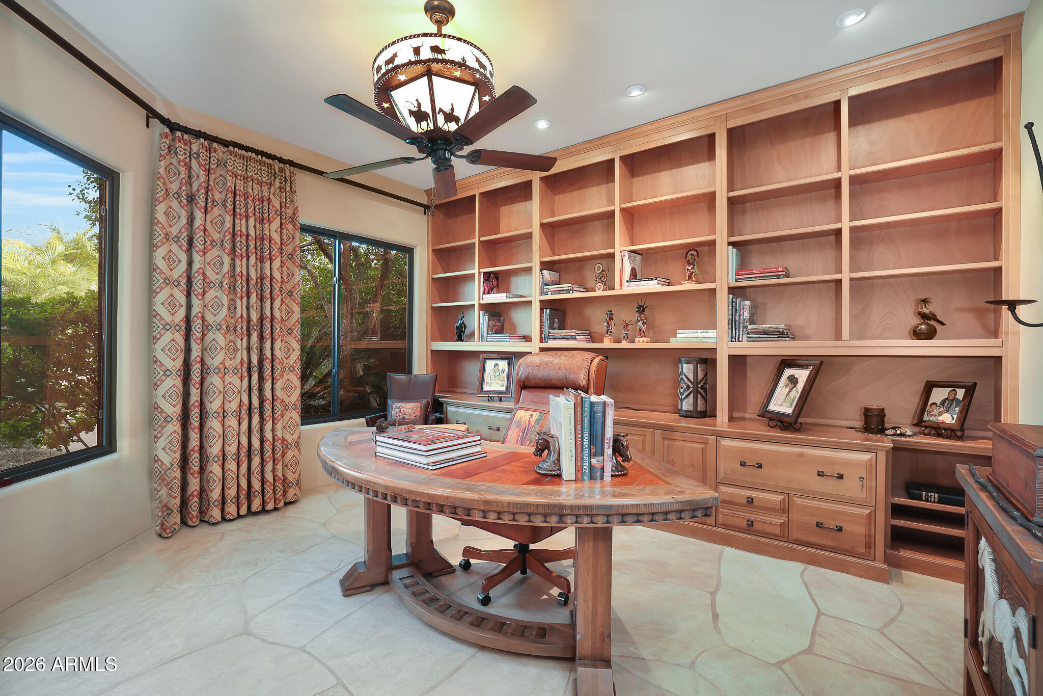 11023 E DE LA O Road