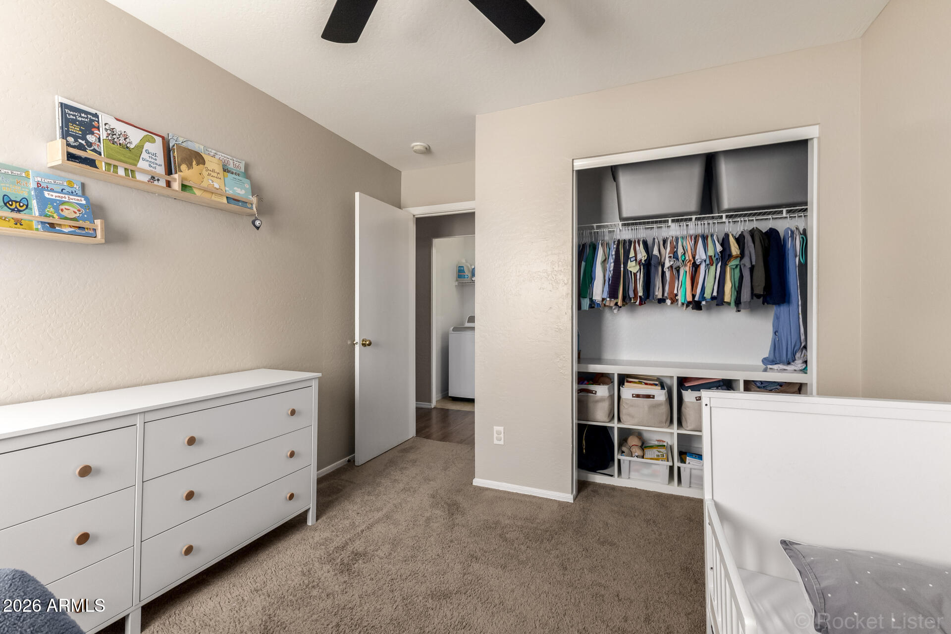 8511 W JOCELYN Terrace