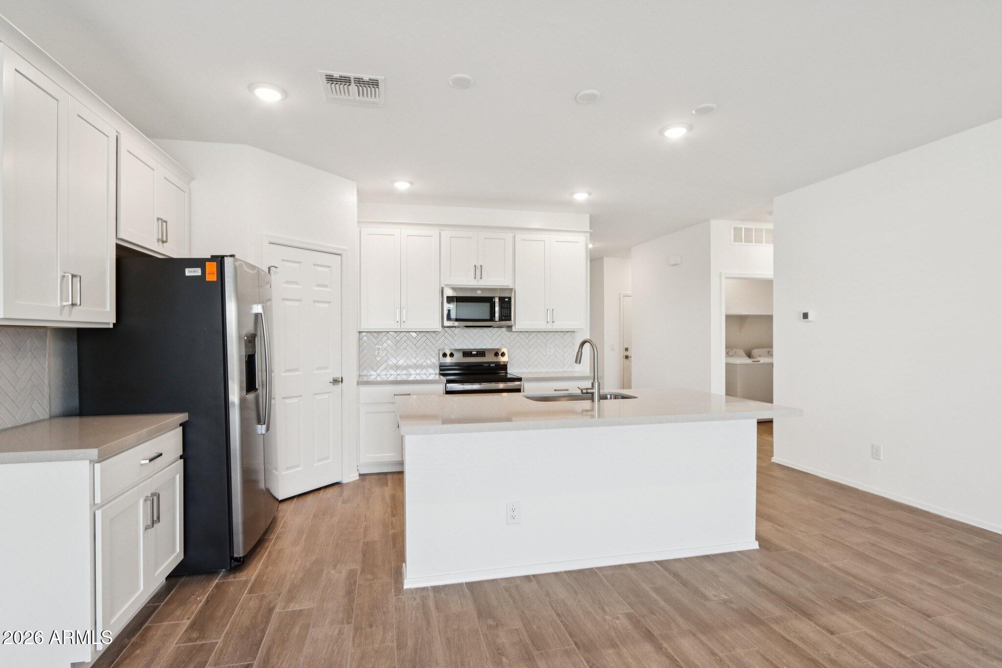 24265 W BOWKER Street