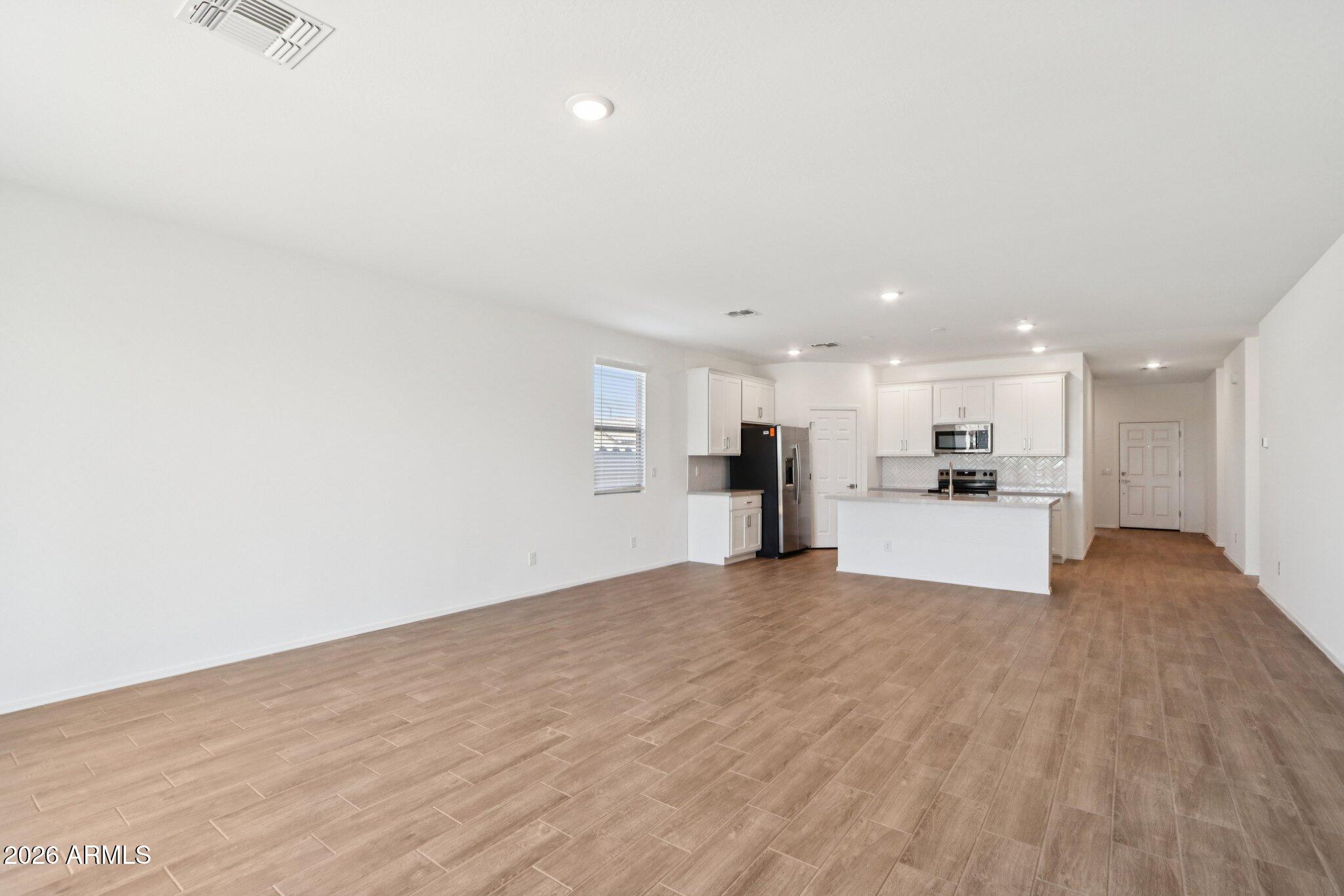 24265 W BOWKER Street