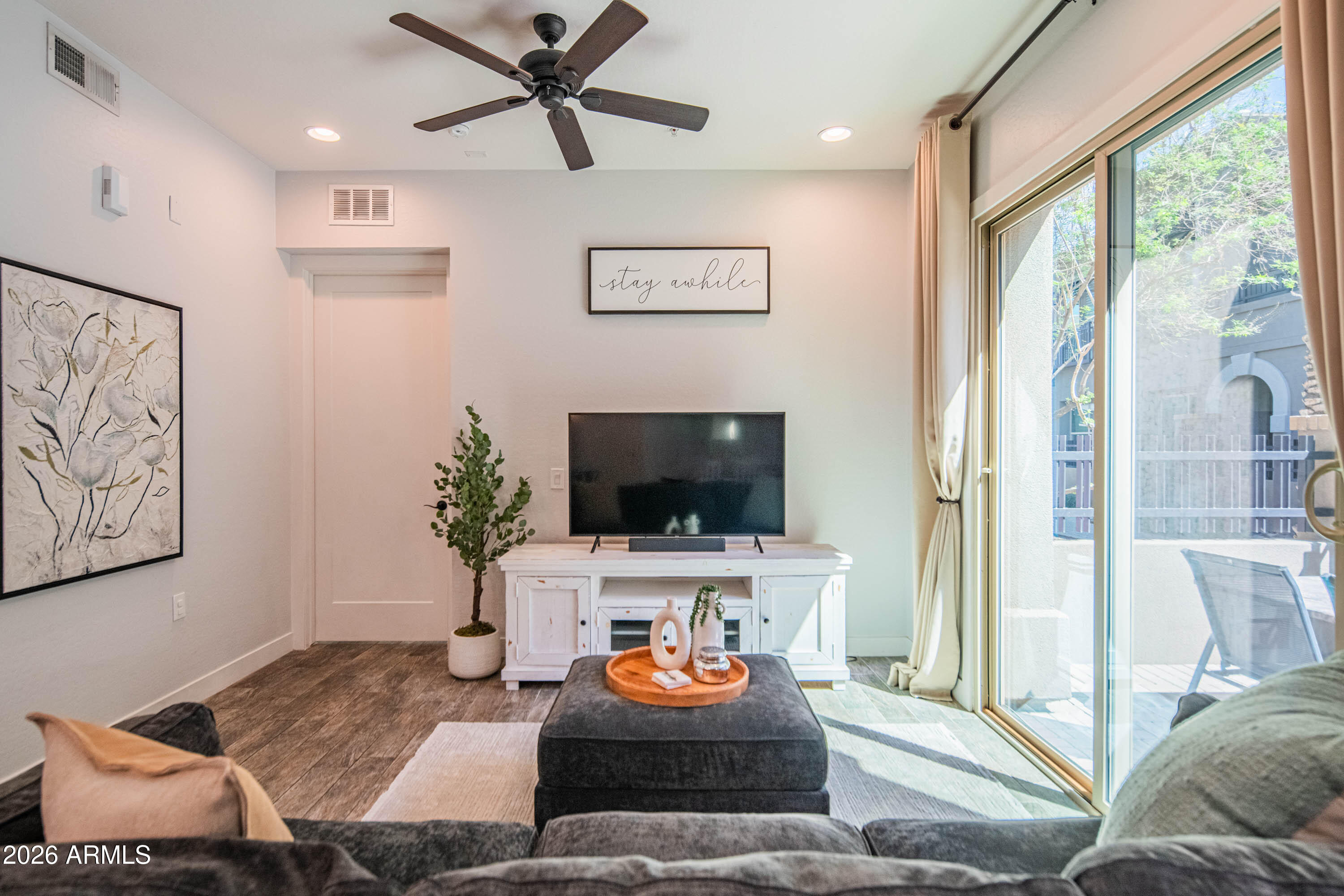 6565 E THOMAS Road 1129