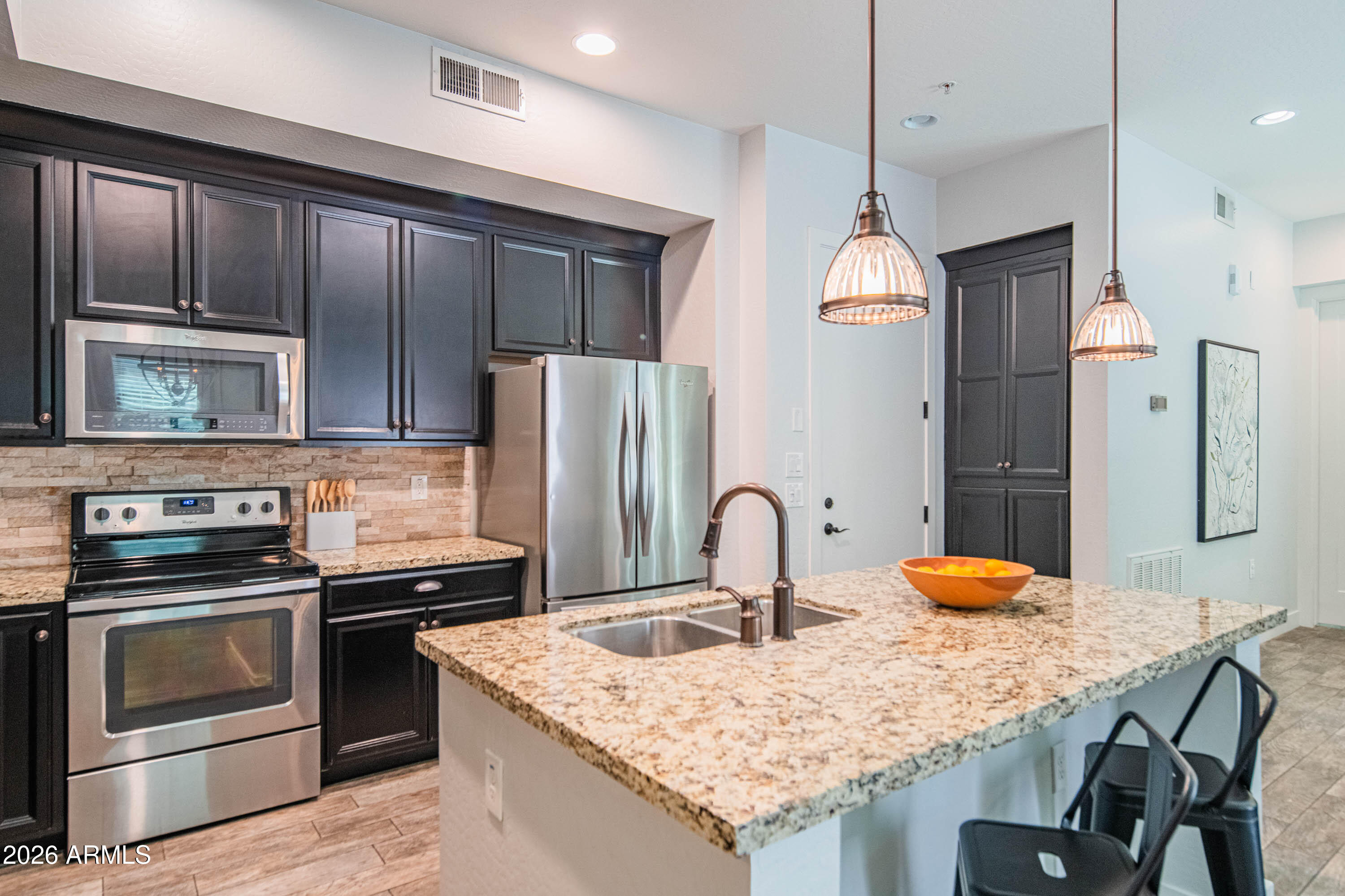 6565 E THOMAS Road 1129