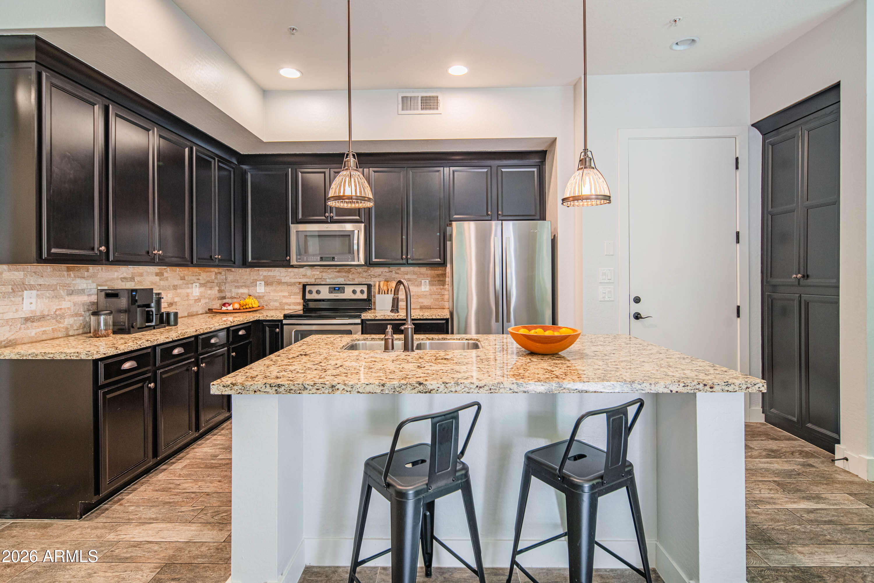 6565 E THOMAS Road 1129