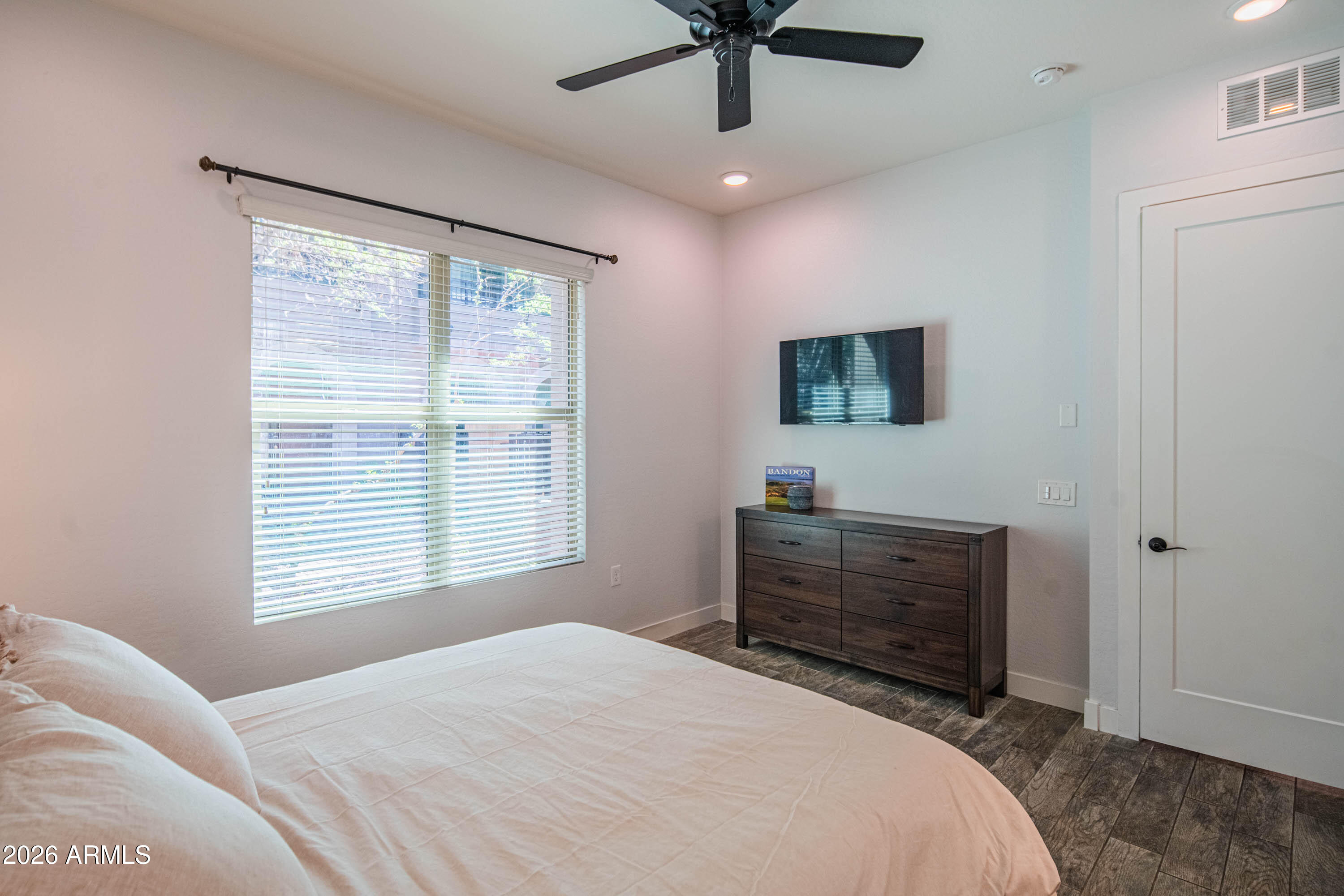 6565 E THOMAS Road 1129