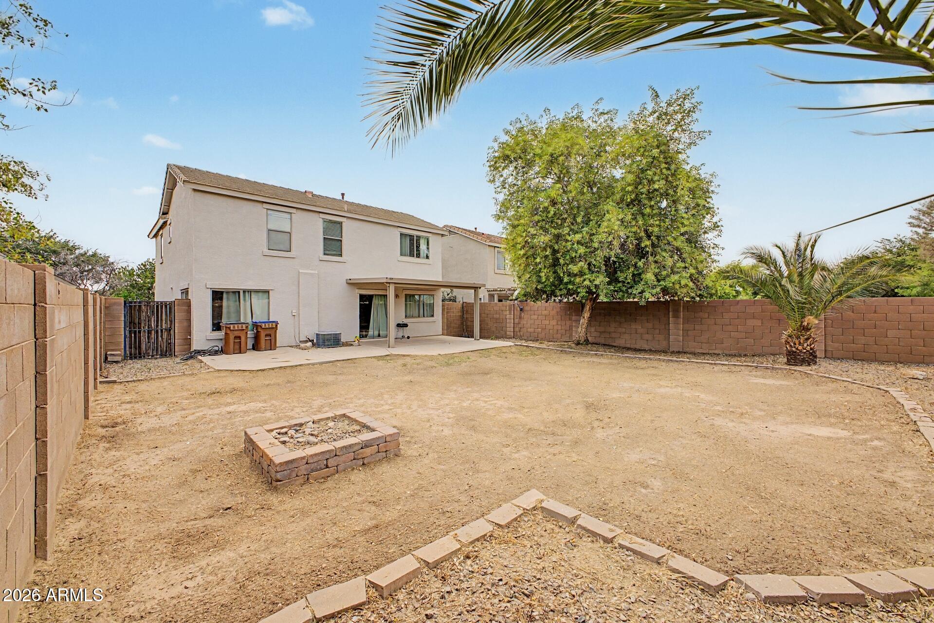 1394 E PENNY Lane