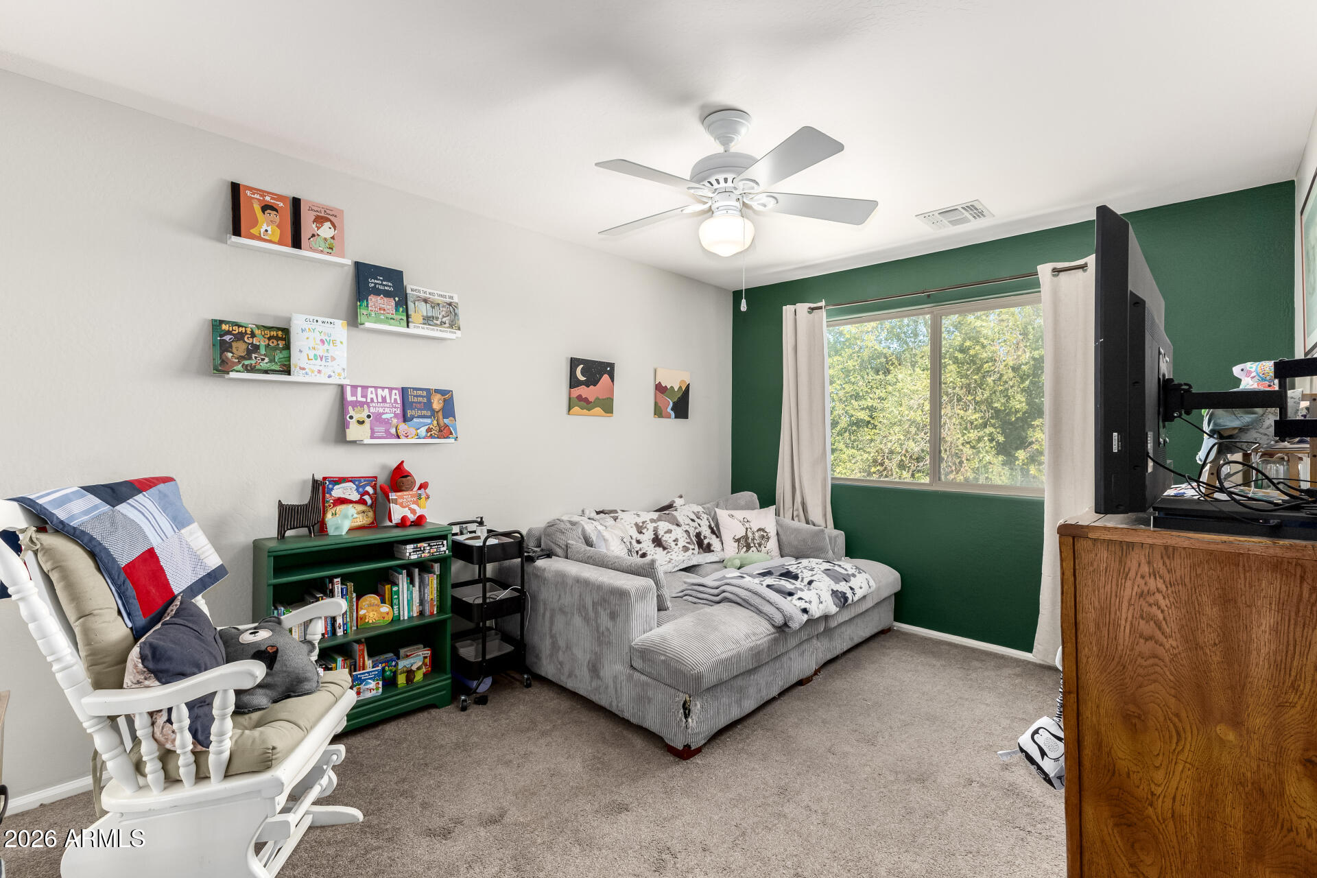 1394 E PENNY Lane