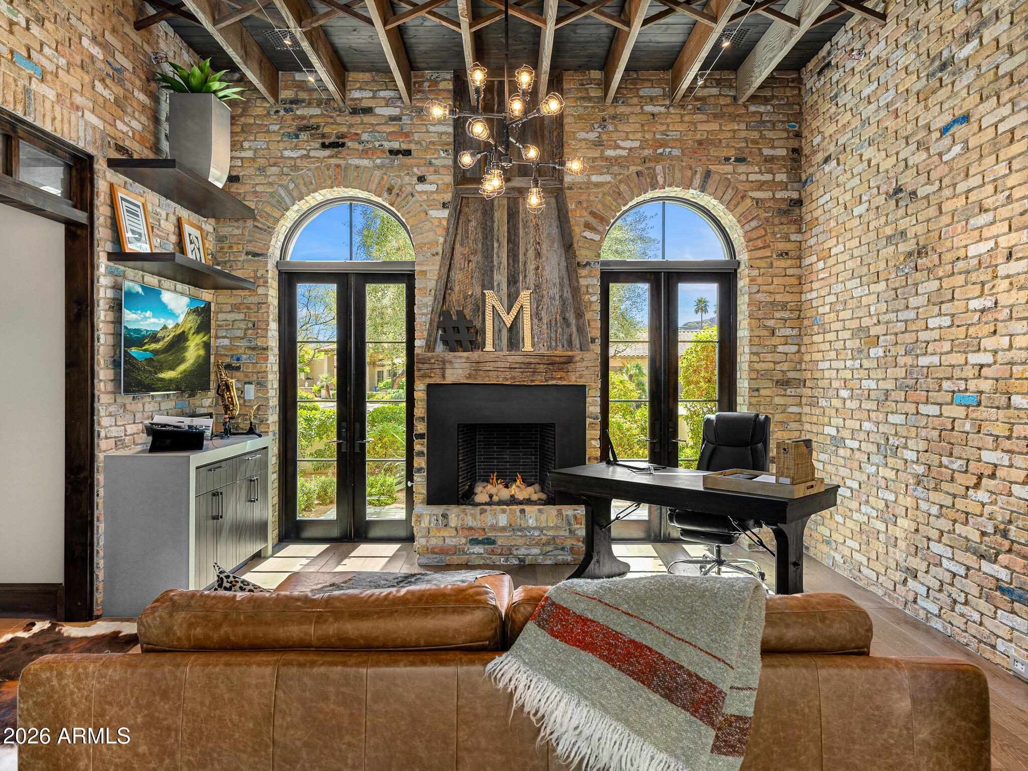 5858 E CABALLO Drive