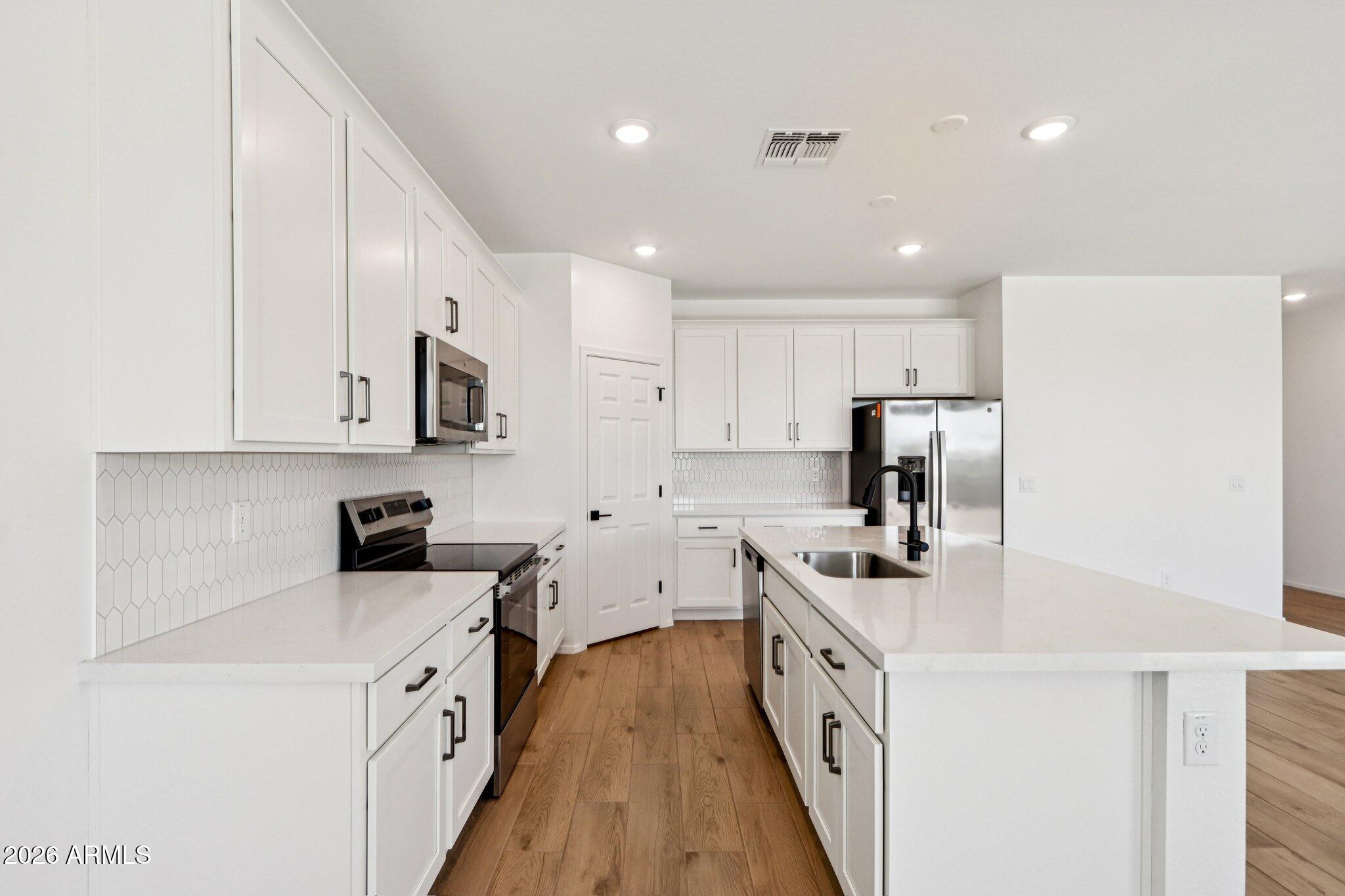 24247 W BOWKER Street