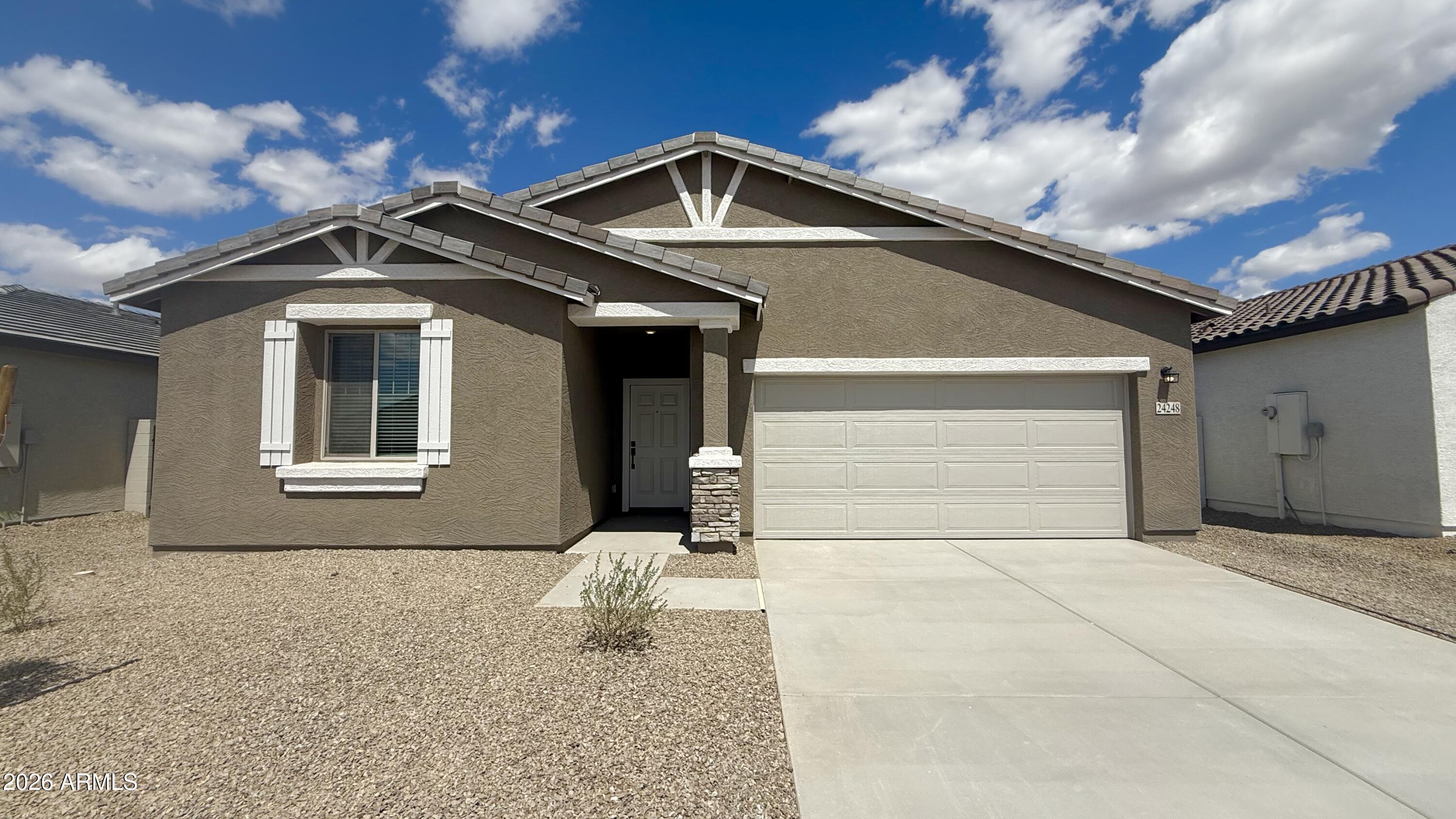 24248 W BOWKER Street