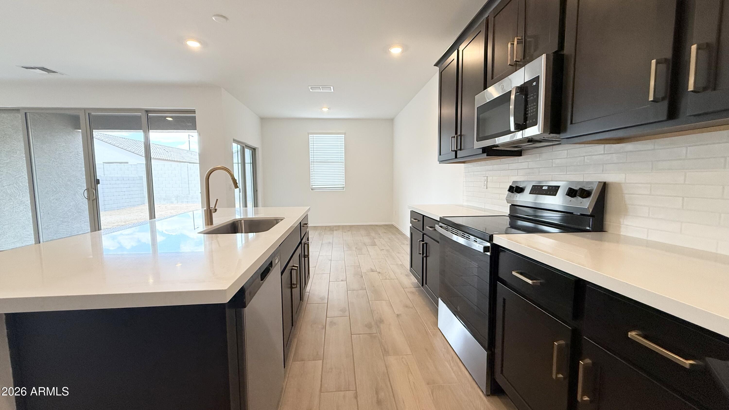 24248 W BOWKER Street