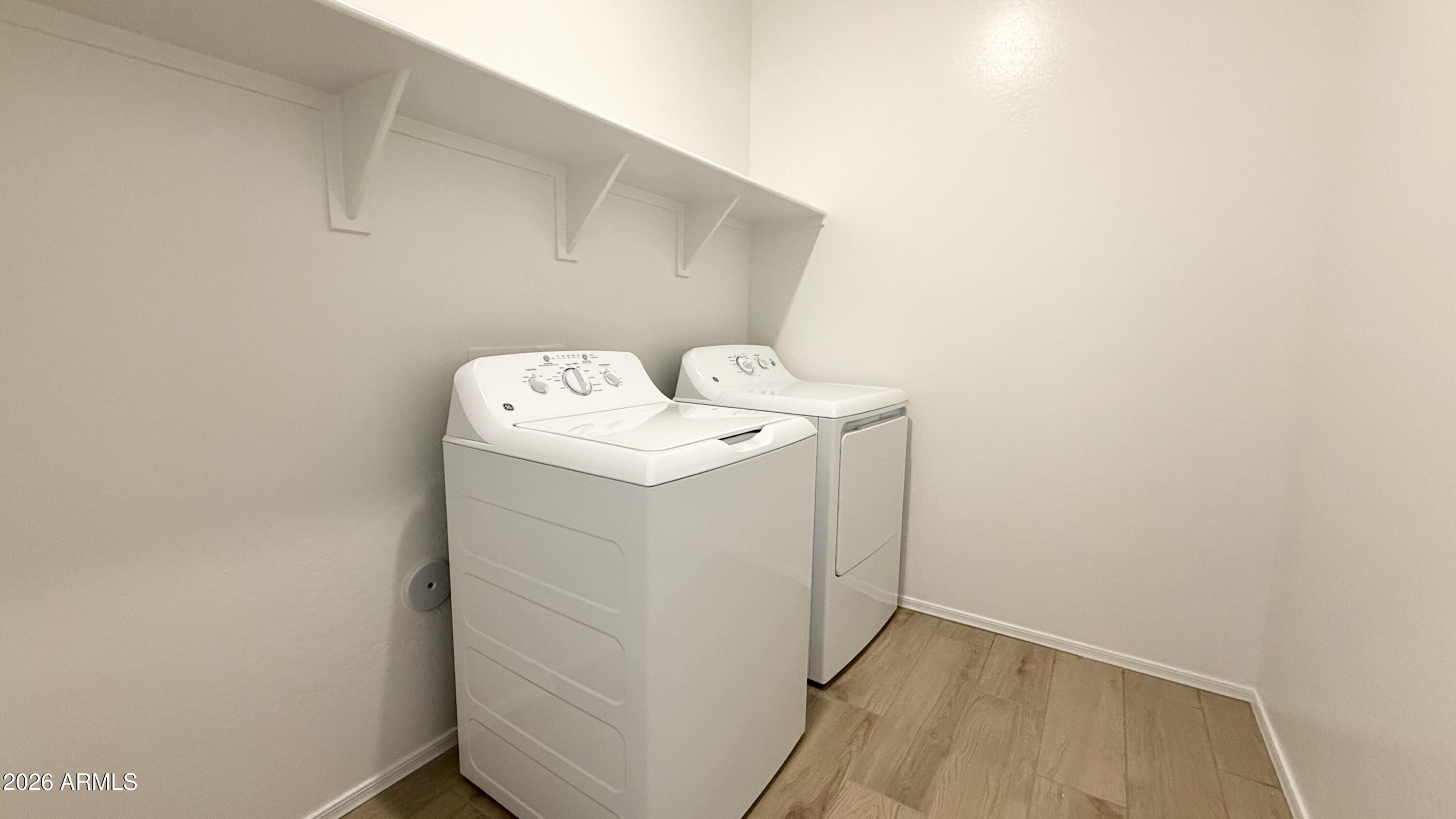 24248 W BOWKER Street