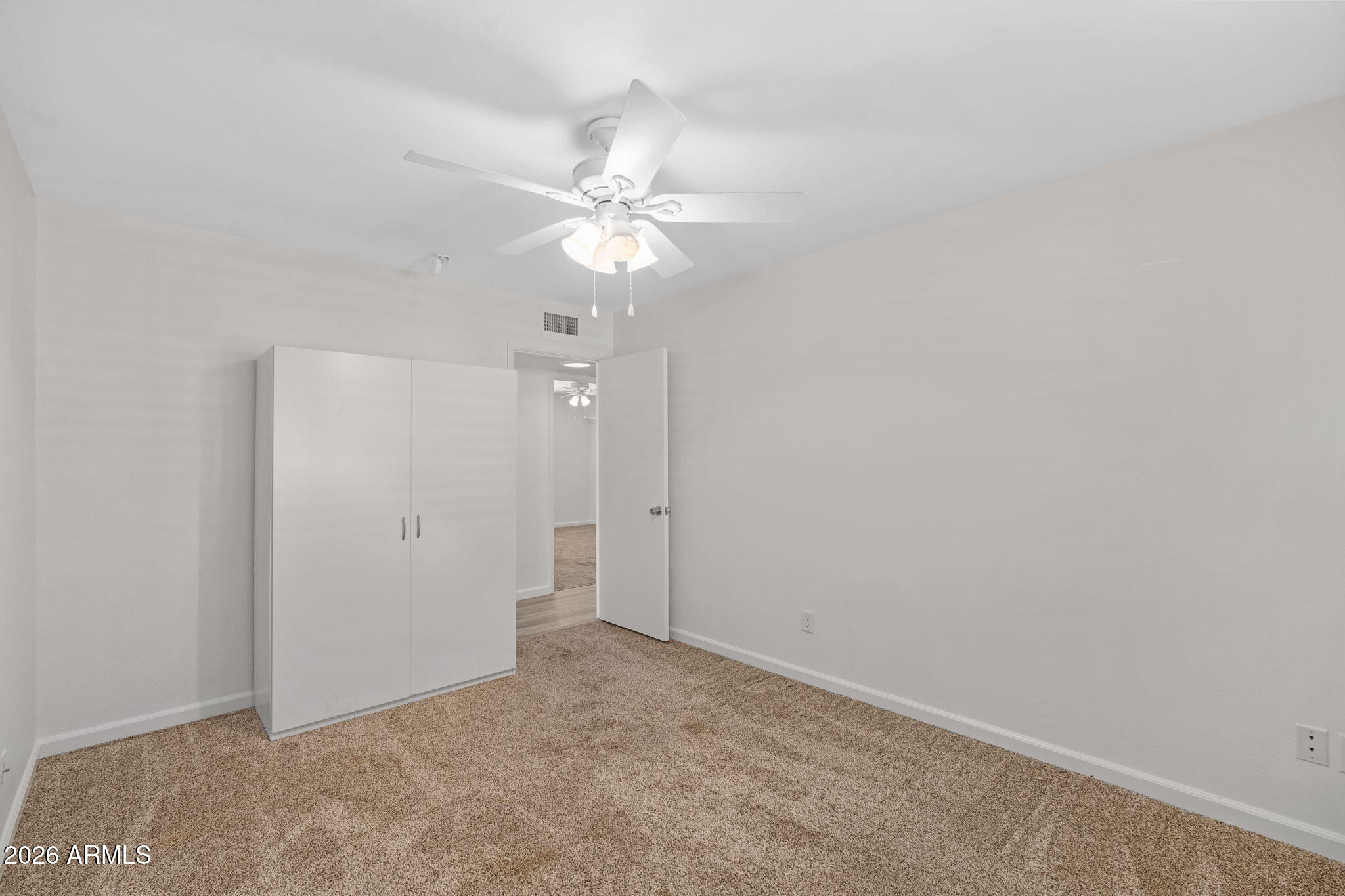 2137 E APOLLO Avenue