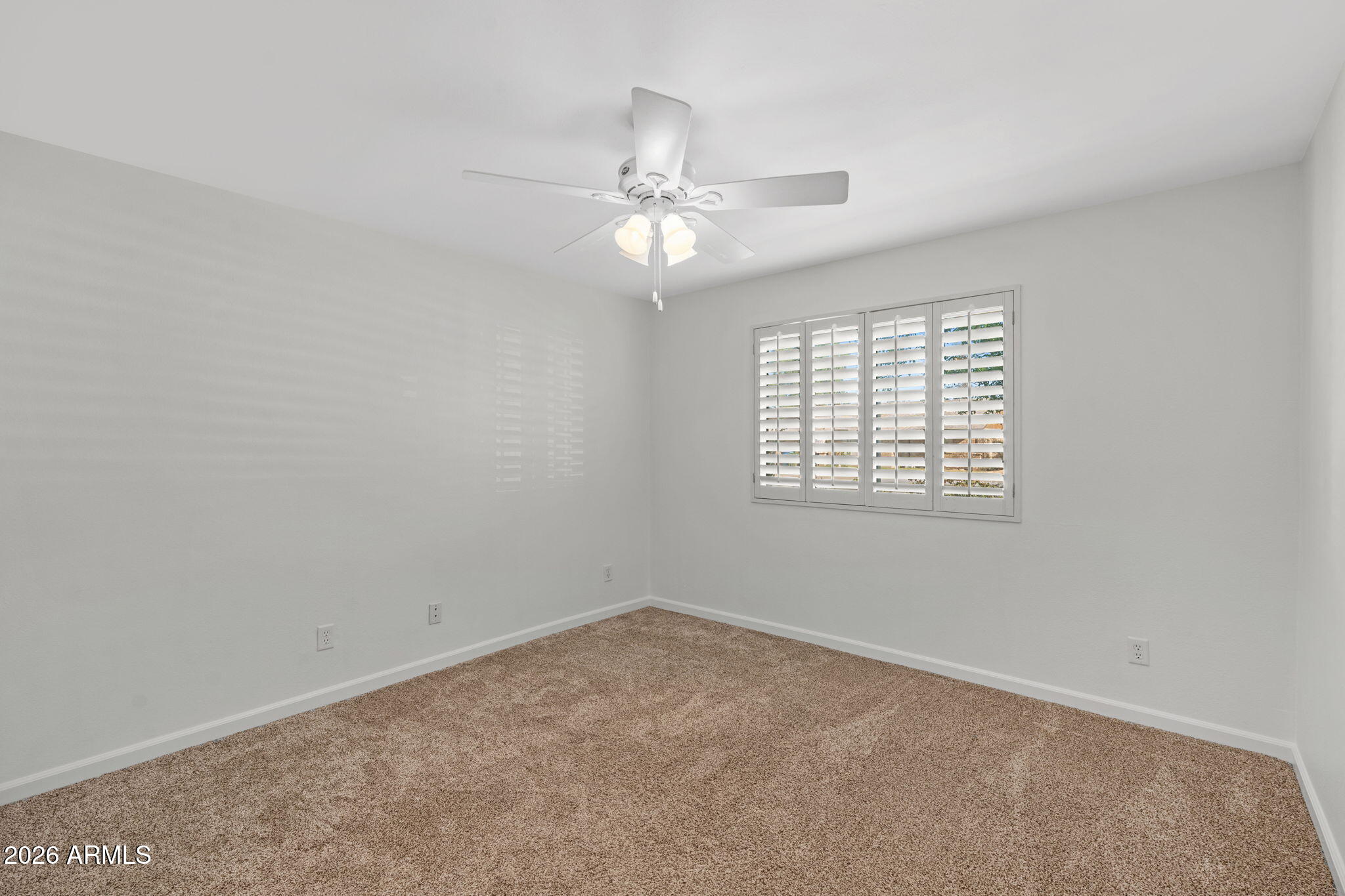 2137 E APOLLO Avenue