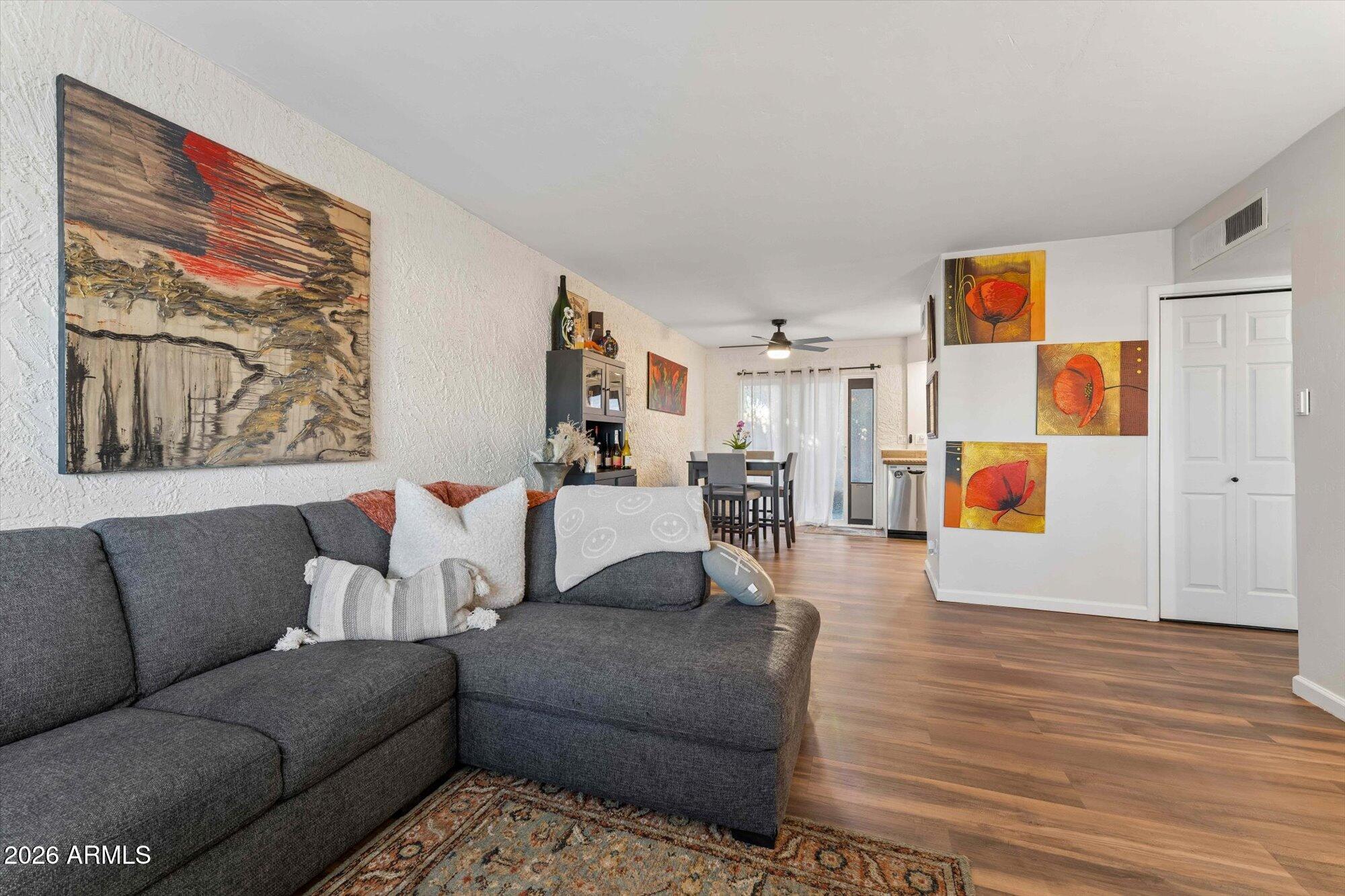 2832 N GRANITE REEF Road