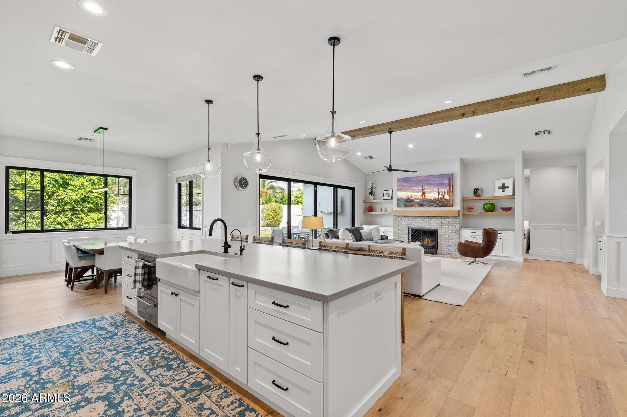 4164 E Camelback Road