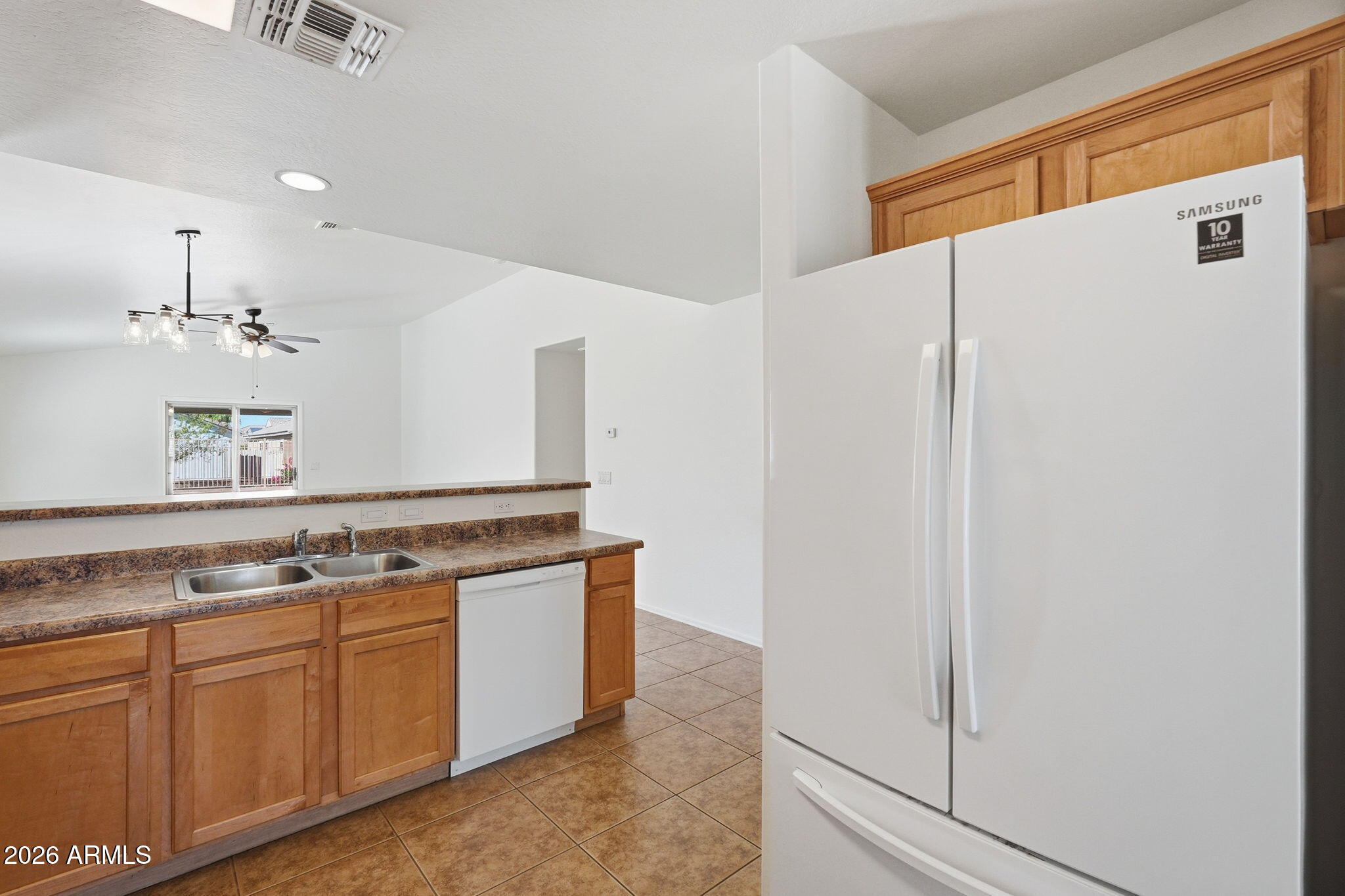 4522 E ALAMO Street