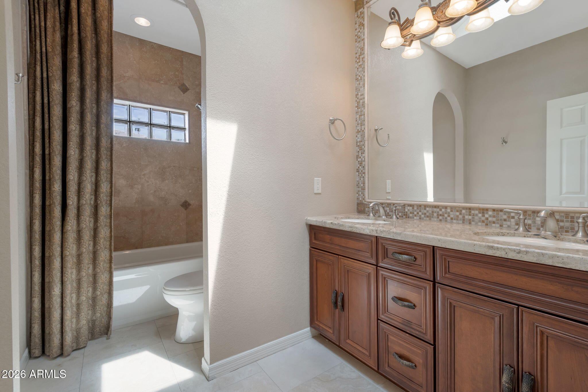 8267 E QUARTERHORSE Trail