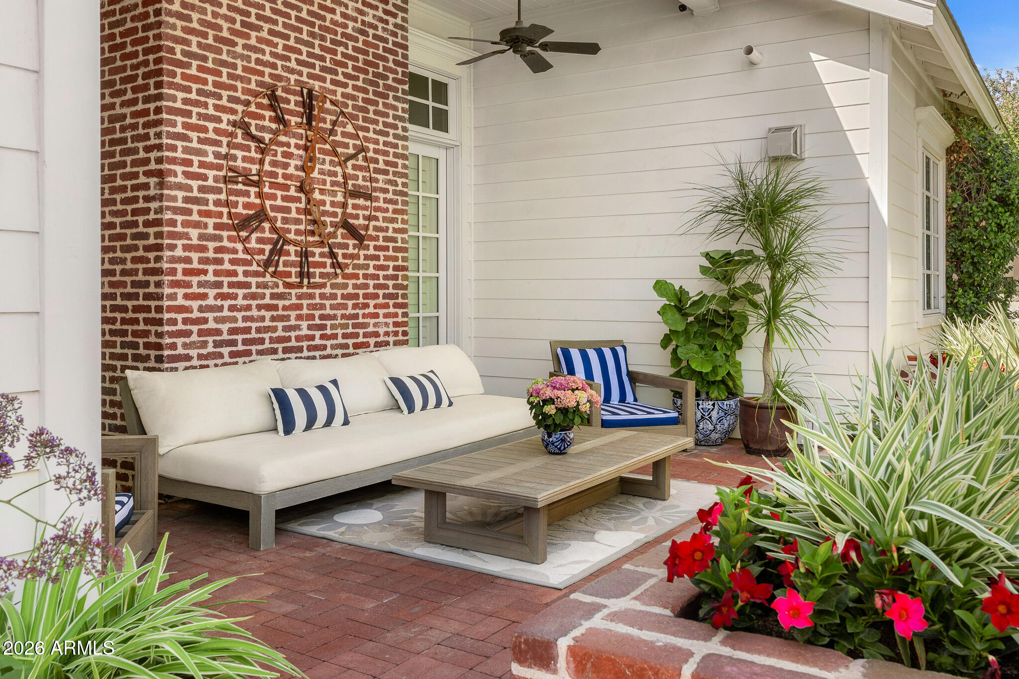 5407 E CALLE TUBERIA