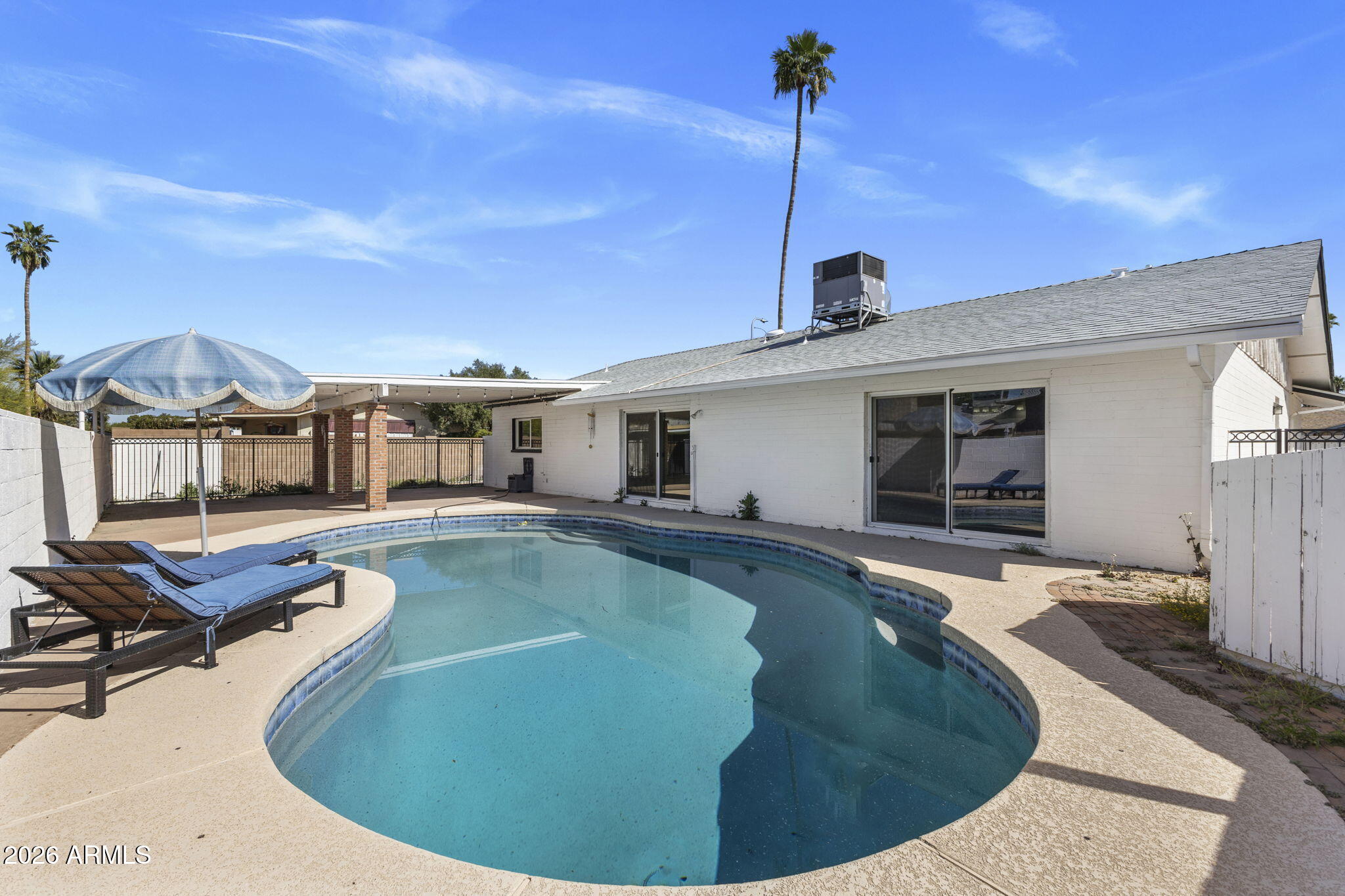 4616 S Poplar Street