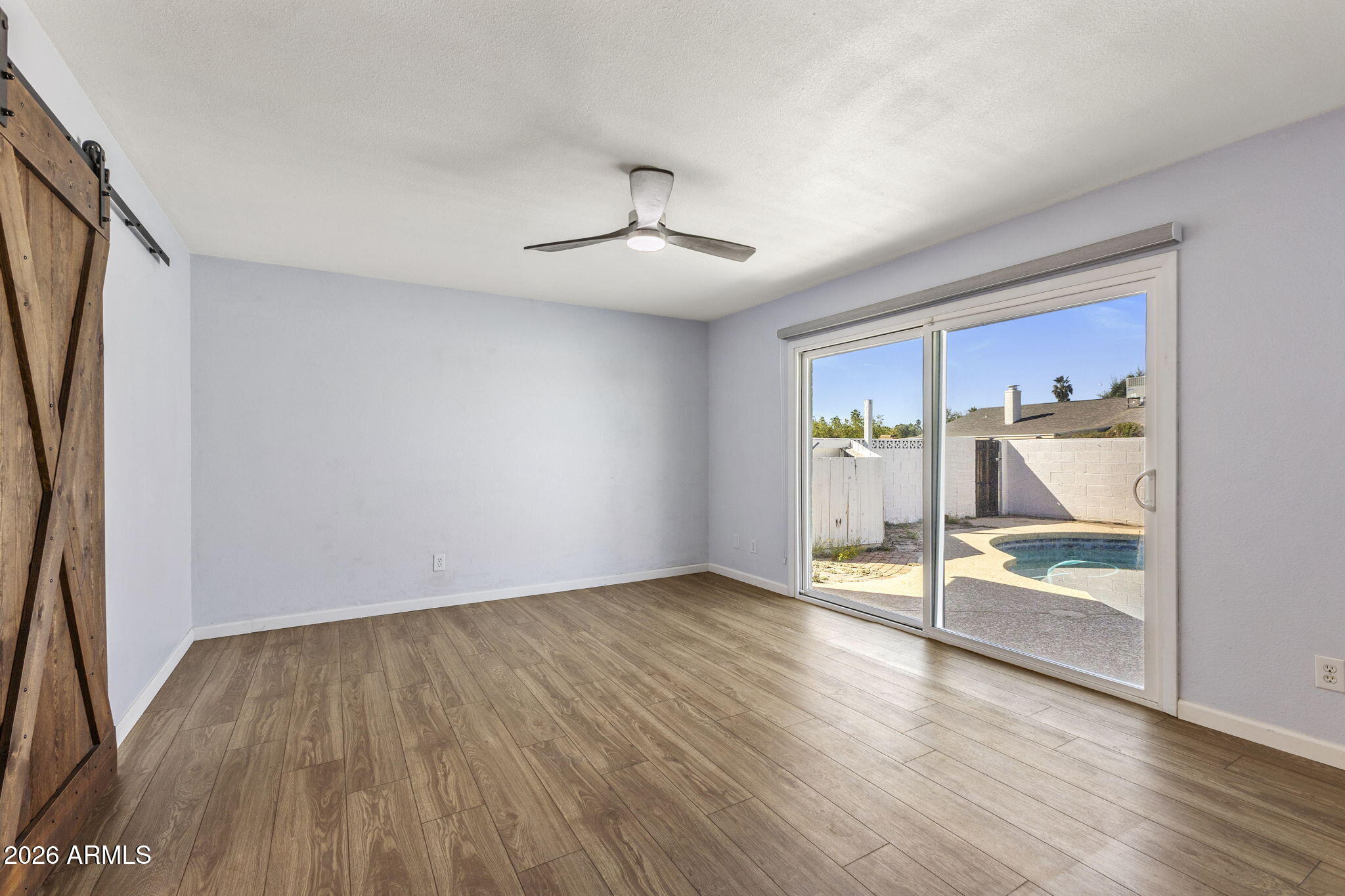 4616 S Poplar Street