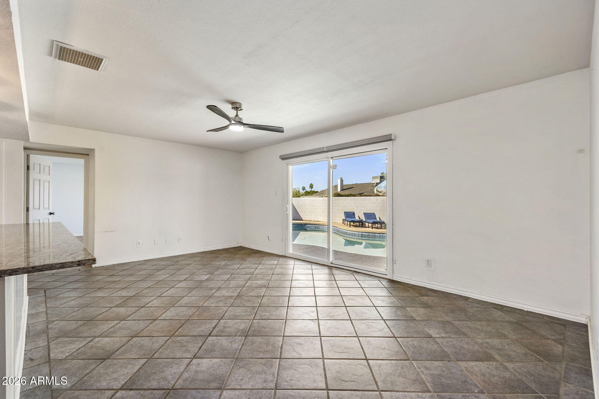 4616 S Poplar Street