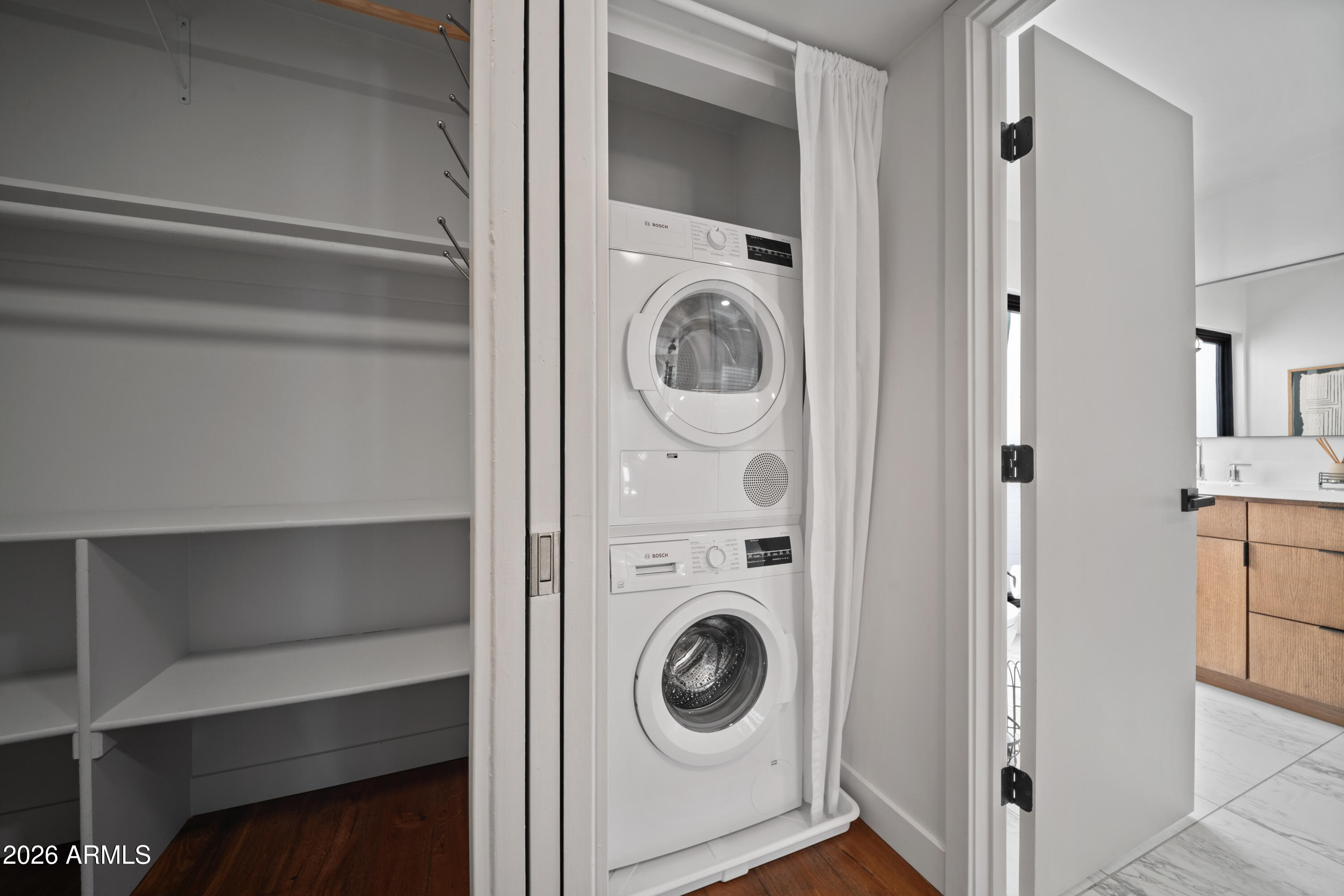 1944 E Medlock Drive