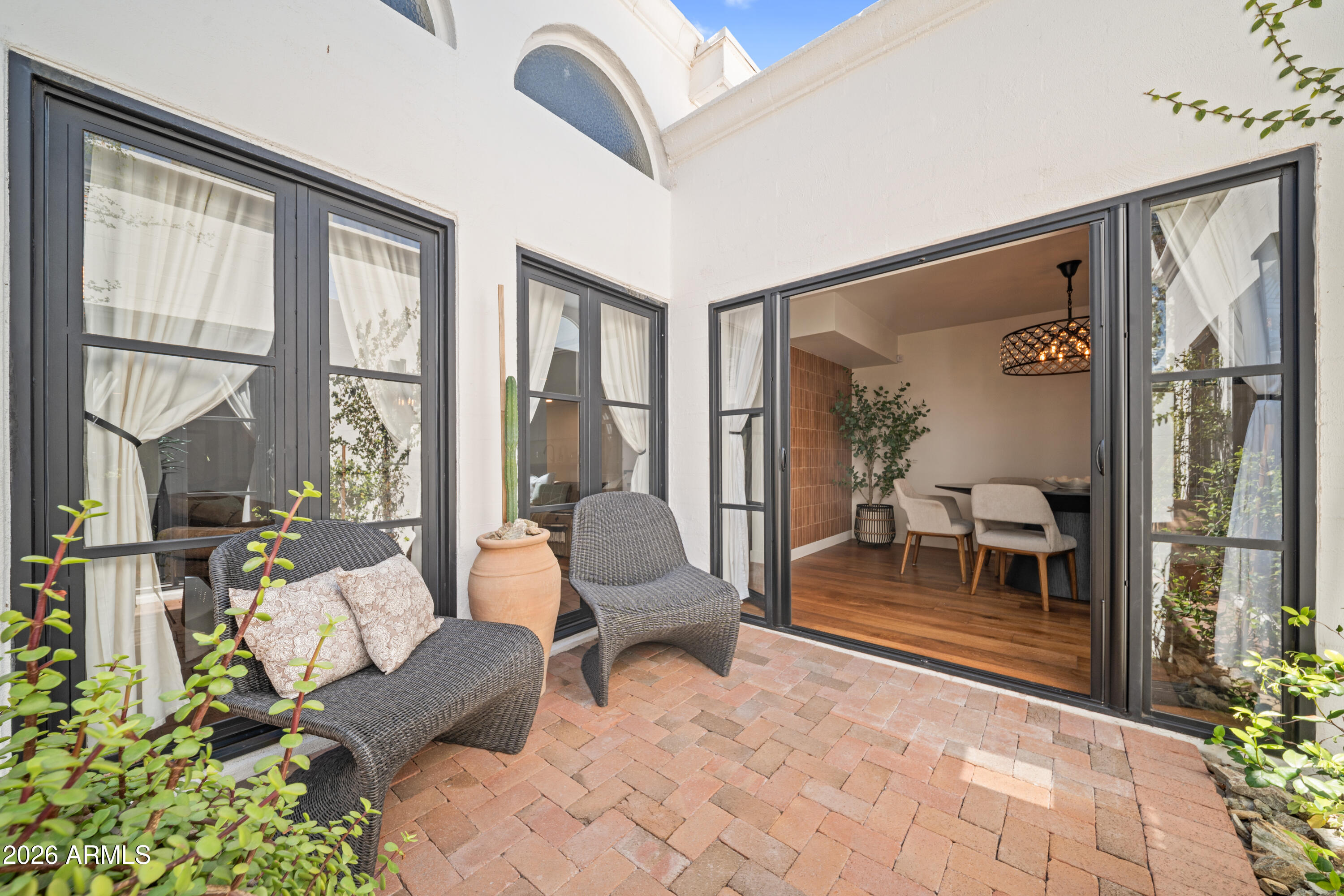 1944 E Medlock Drive