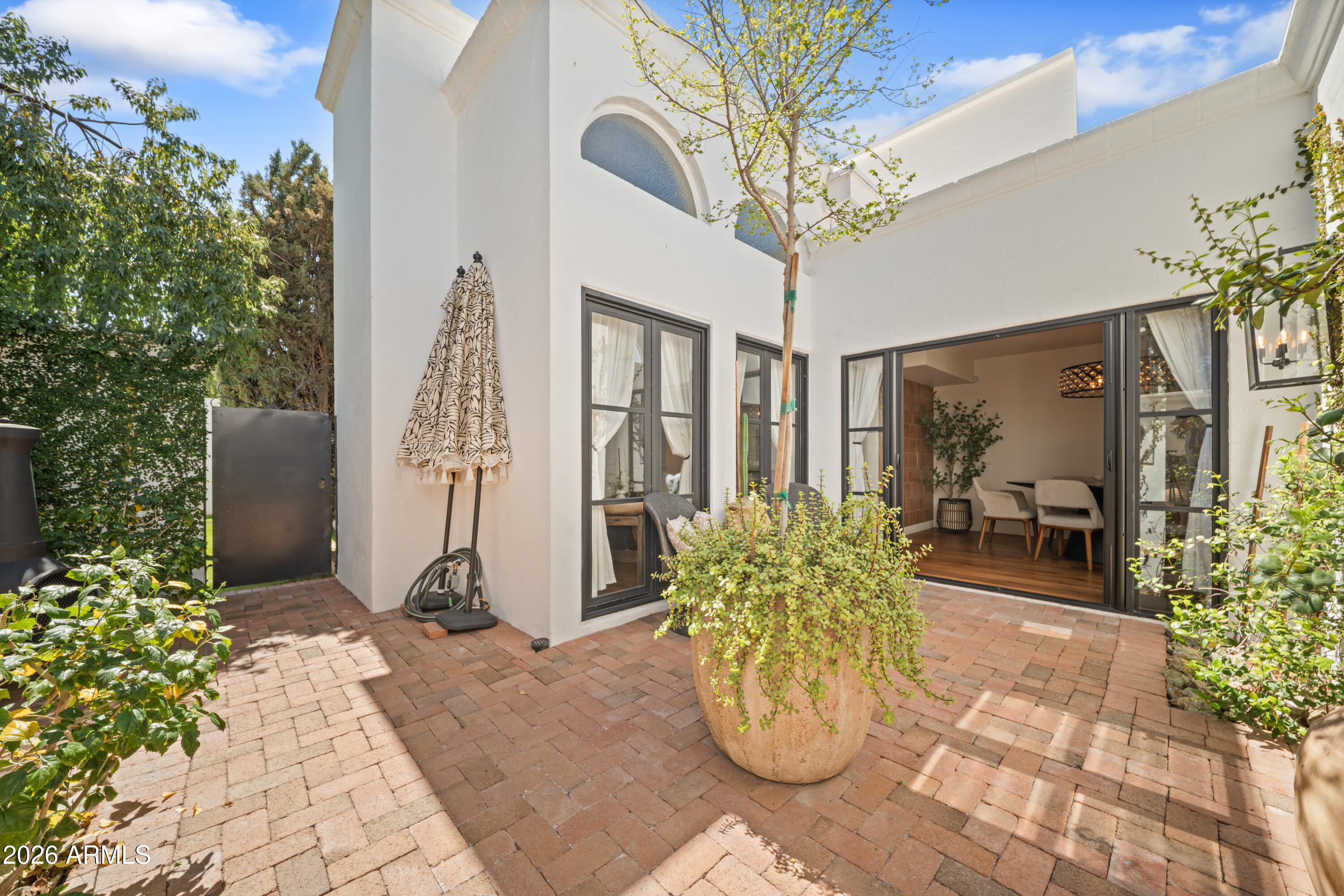 1944 E Medlock Drive