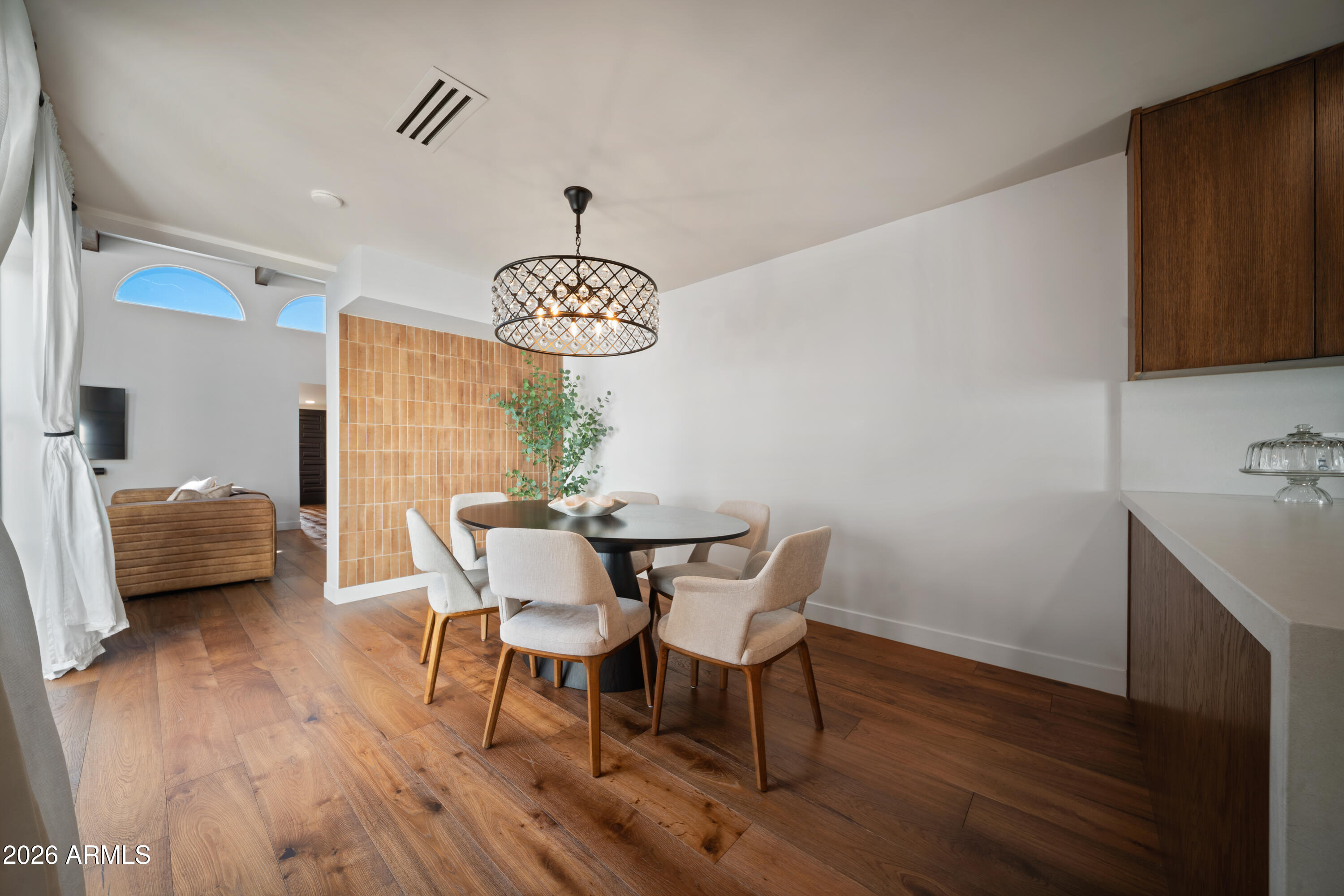 1944 E Medlock Drive