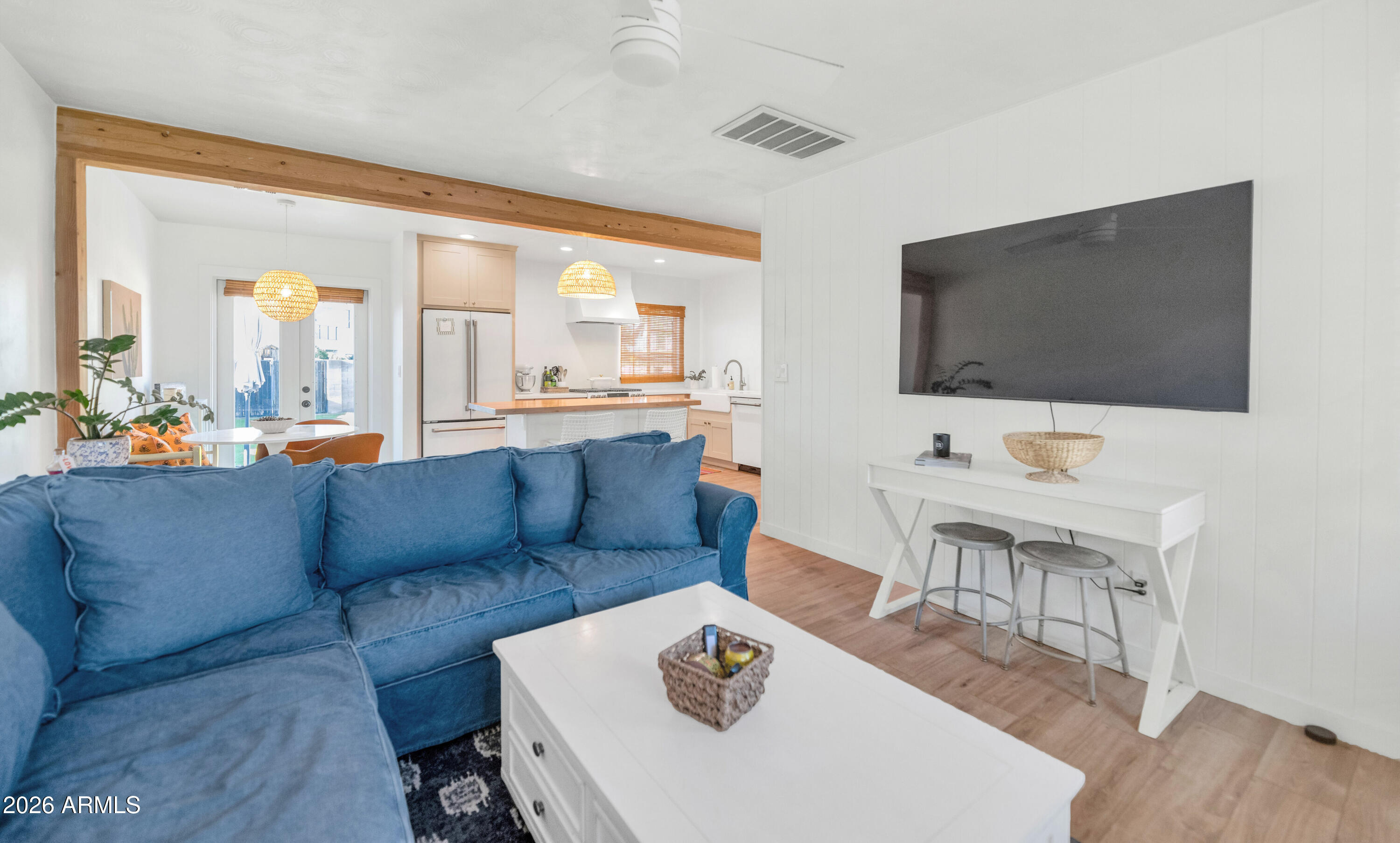 4549 E CAMPBELL Avenue 101