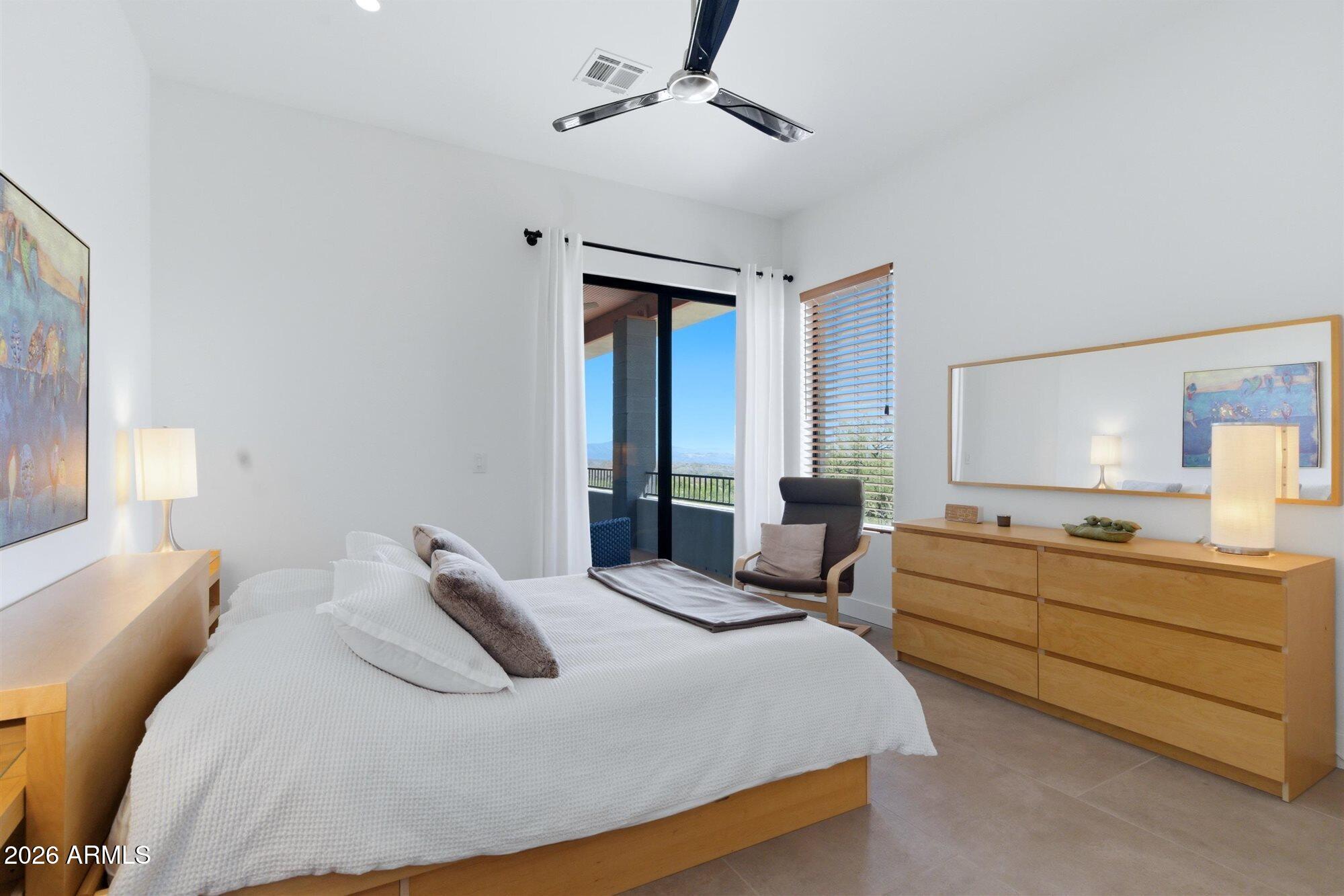 42439 N DEER TRAIL Road