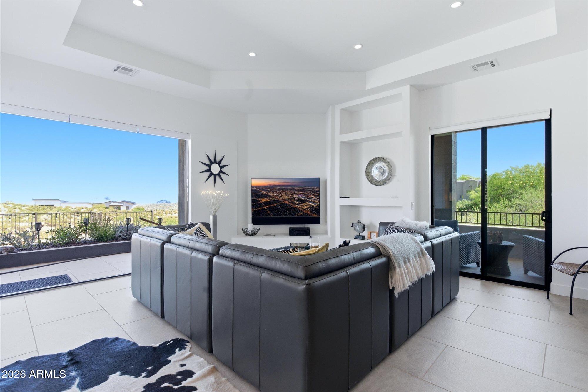 42439 N DEER TRAIL Road