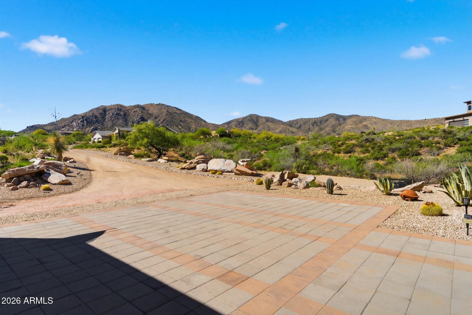 42439 N DEER TRAIL Road