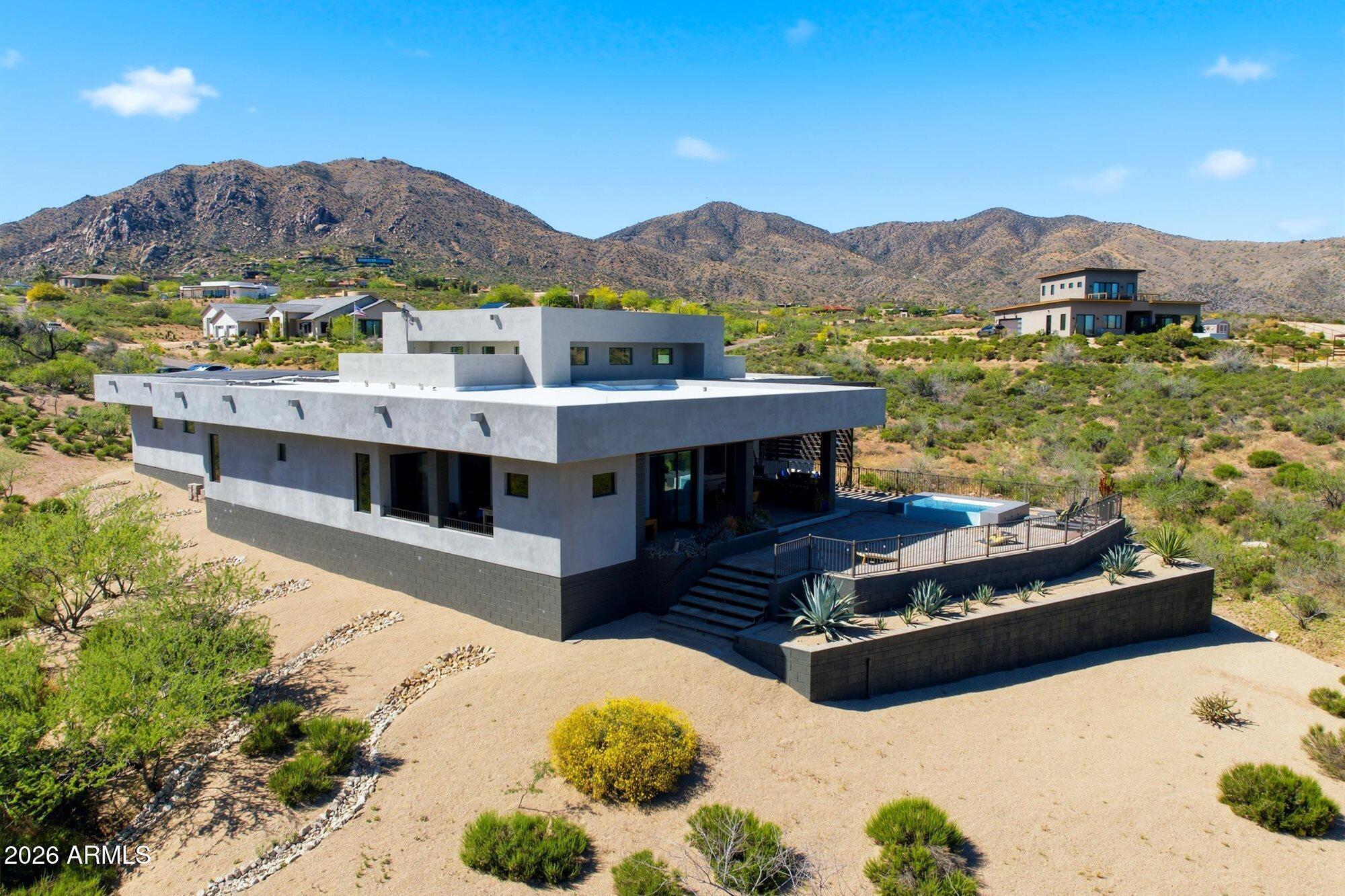 42439 N DEER TRAIL Road