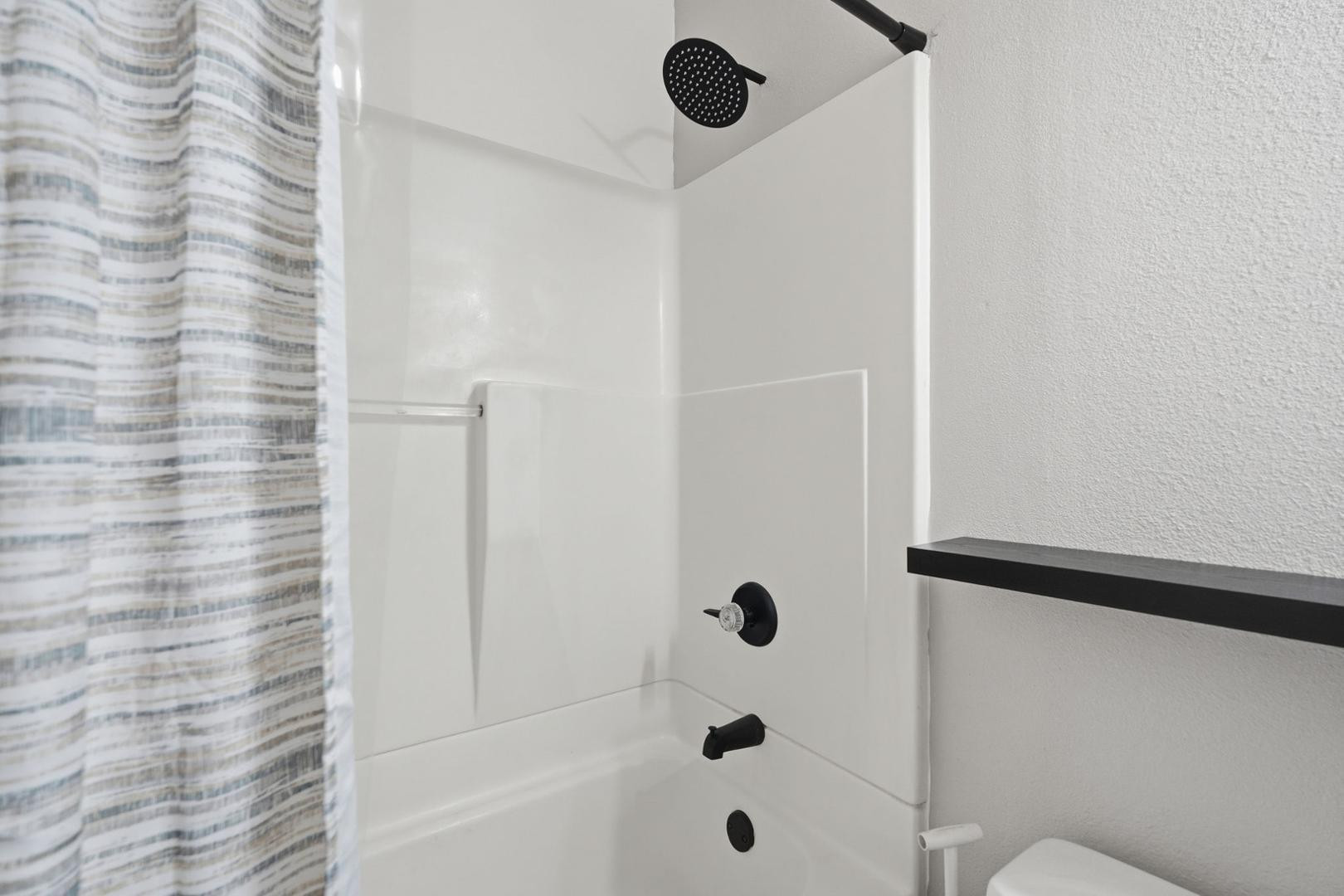 1017 E Redfield Road