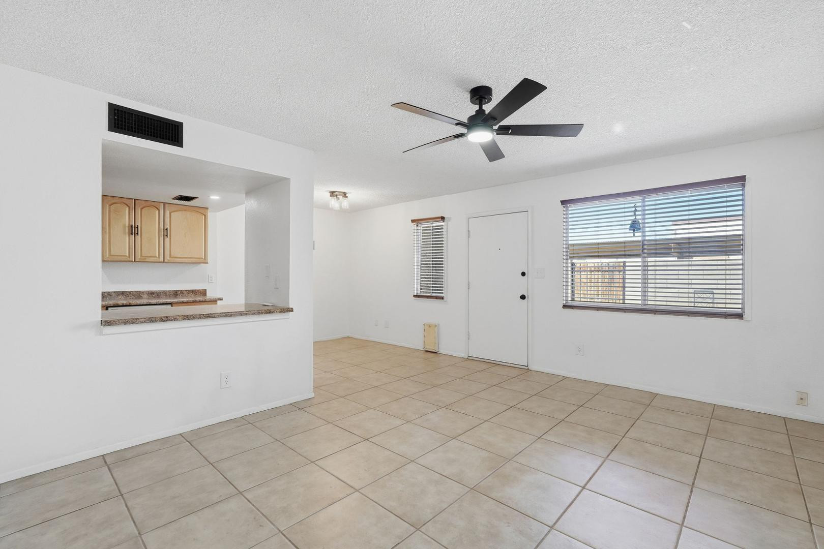 1017 E Redfield Road