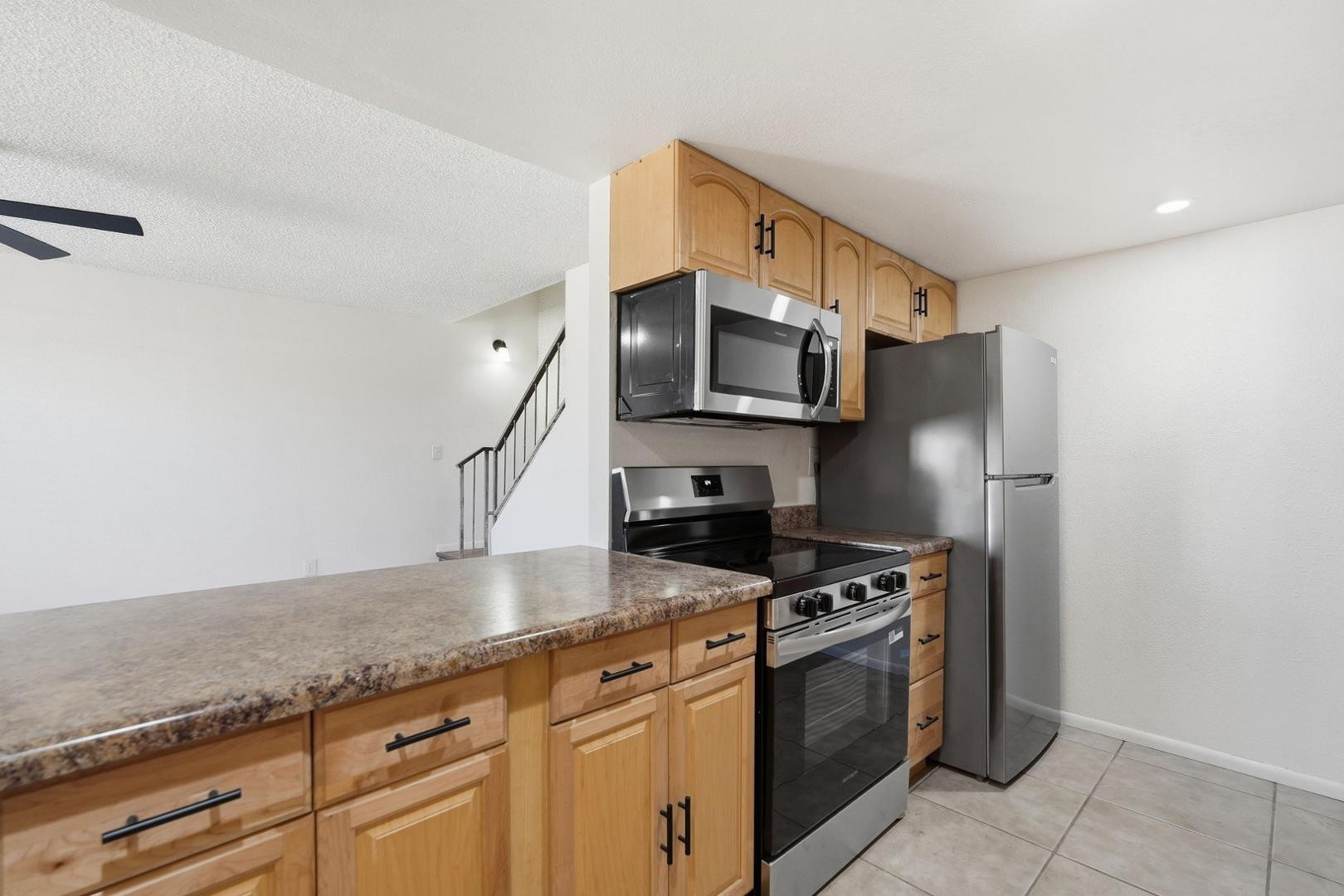 1017 E Redfield Road