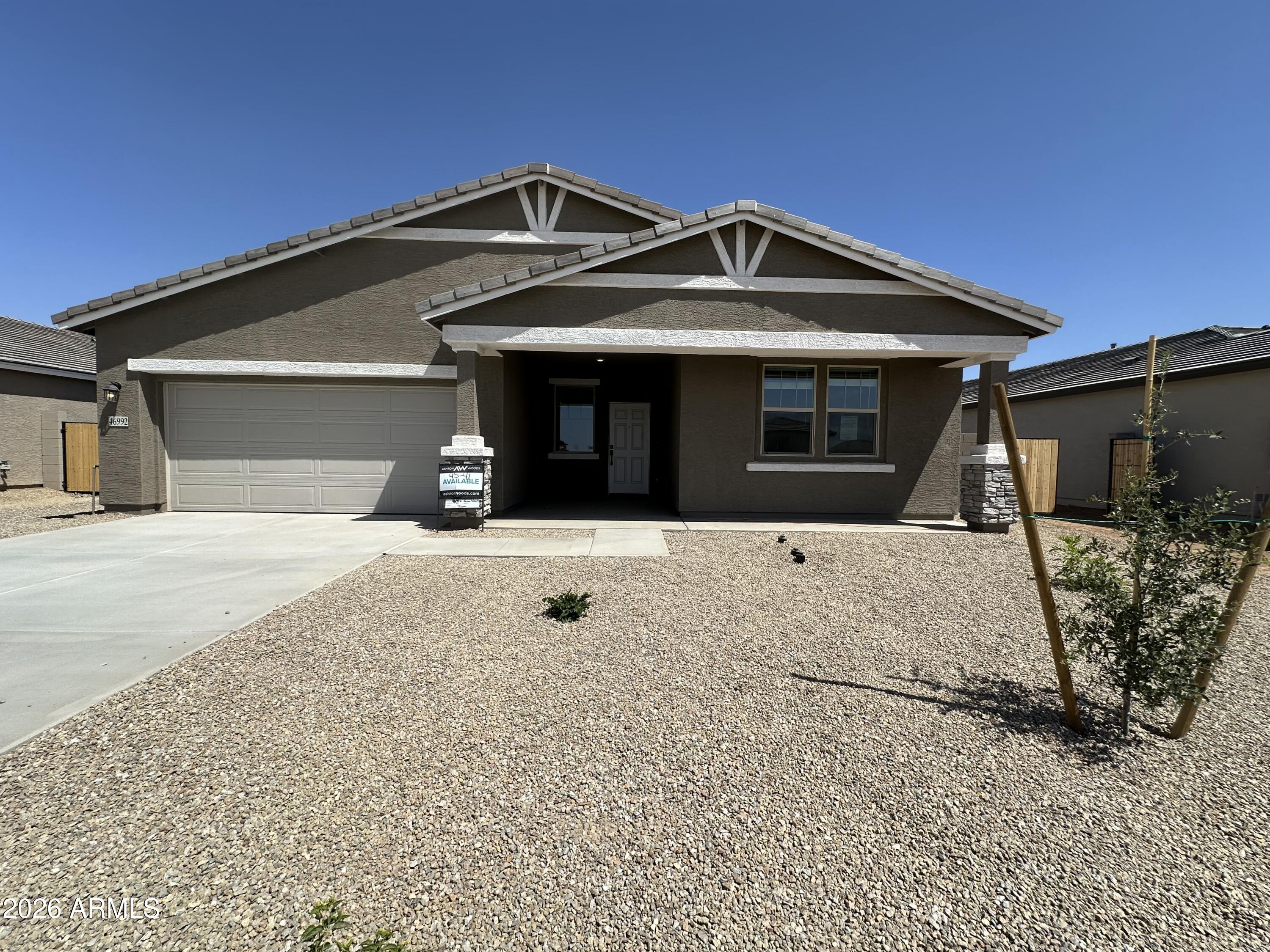 46992 W PECAN WOODS