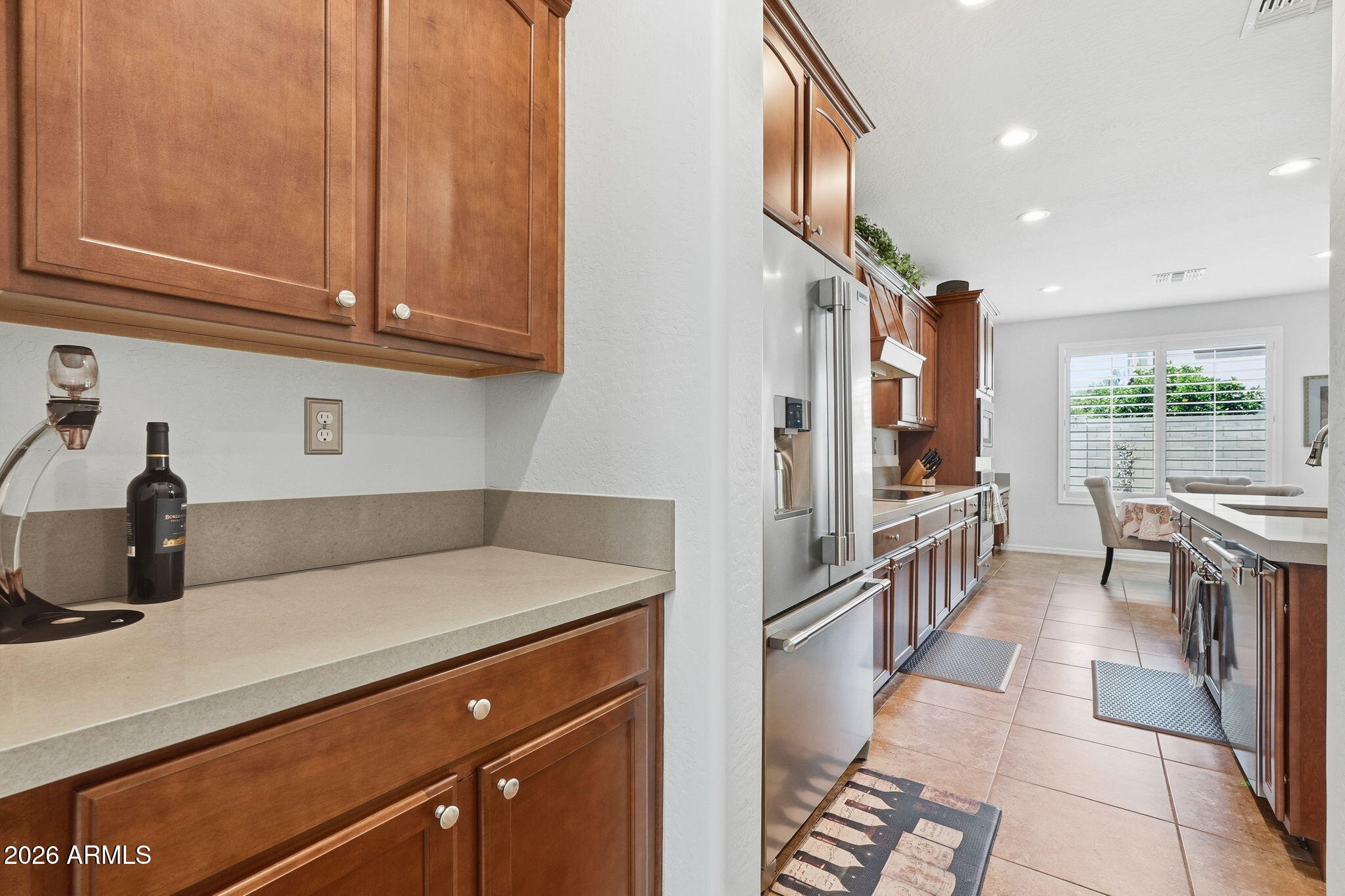 3608 E SALTER Drive